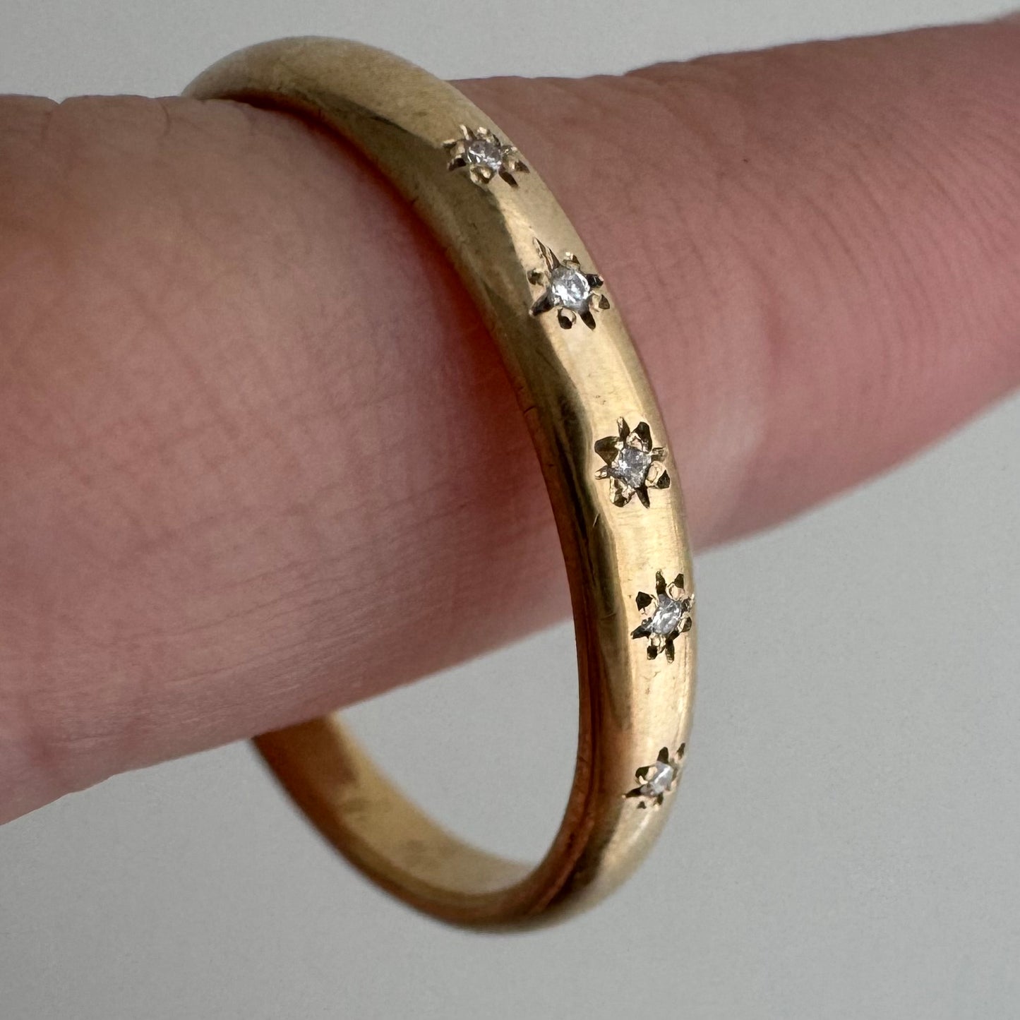 reimagined A N T I Q U E // star story / 14k art deco D-shaped band with five new star-set diamonds / size 8.75+