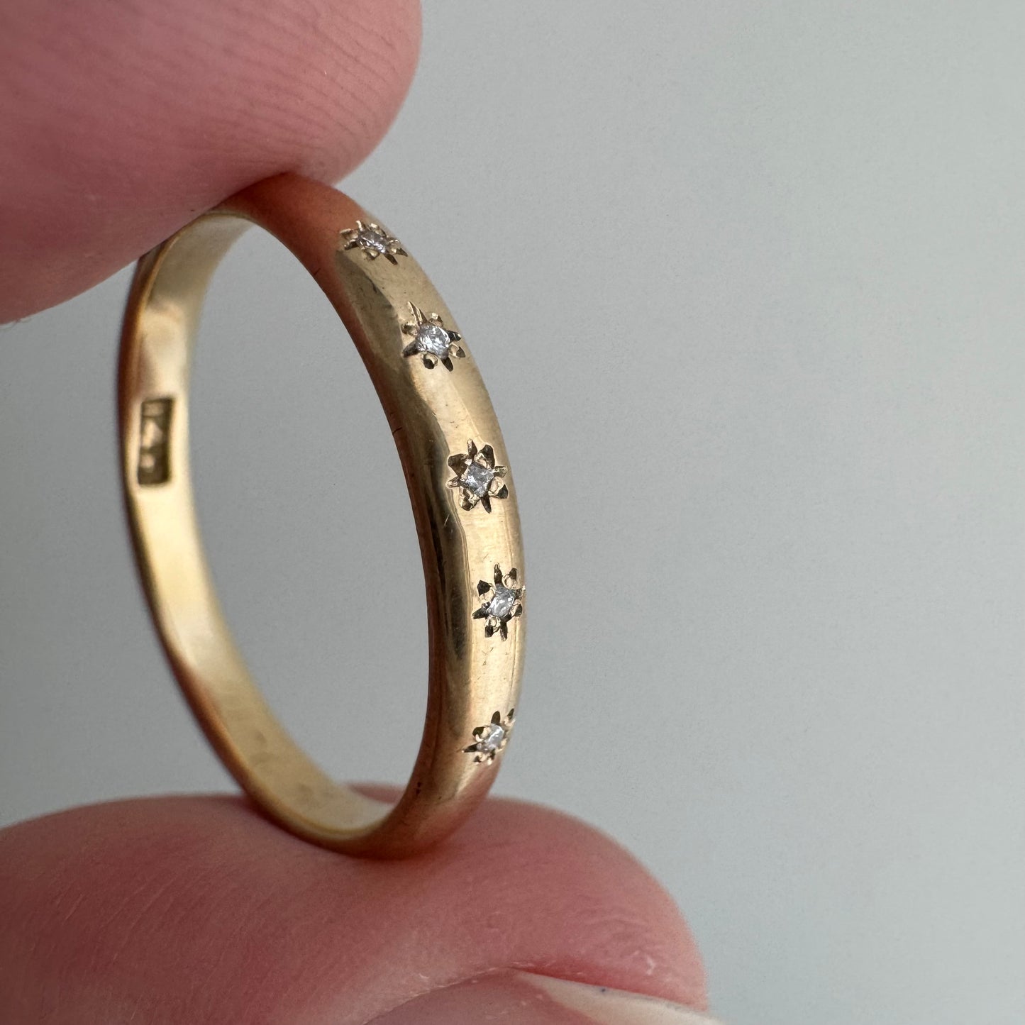 reimagined A N T I Q U E // star story / 14k art deco D-shaped band with five new star-set diamonds / size 8.75+