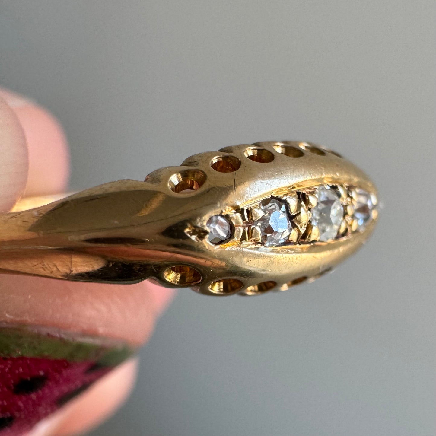 A N T I Q U E // 10/5/21 boat / 18k and old cut diamond boat ring / size 8.25