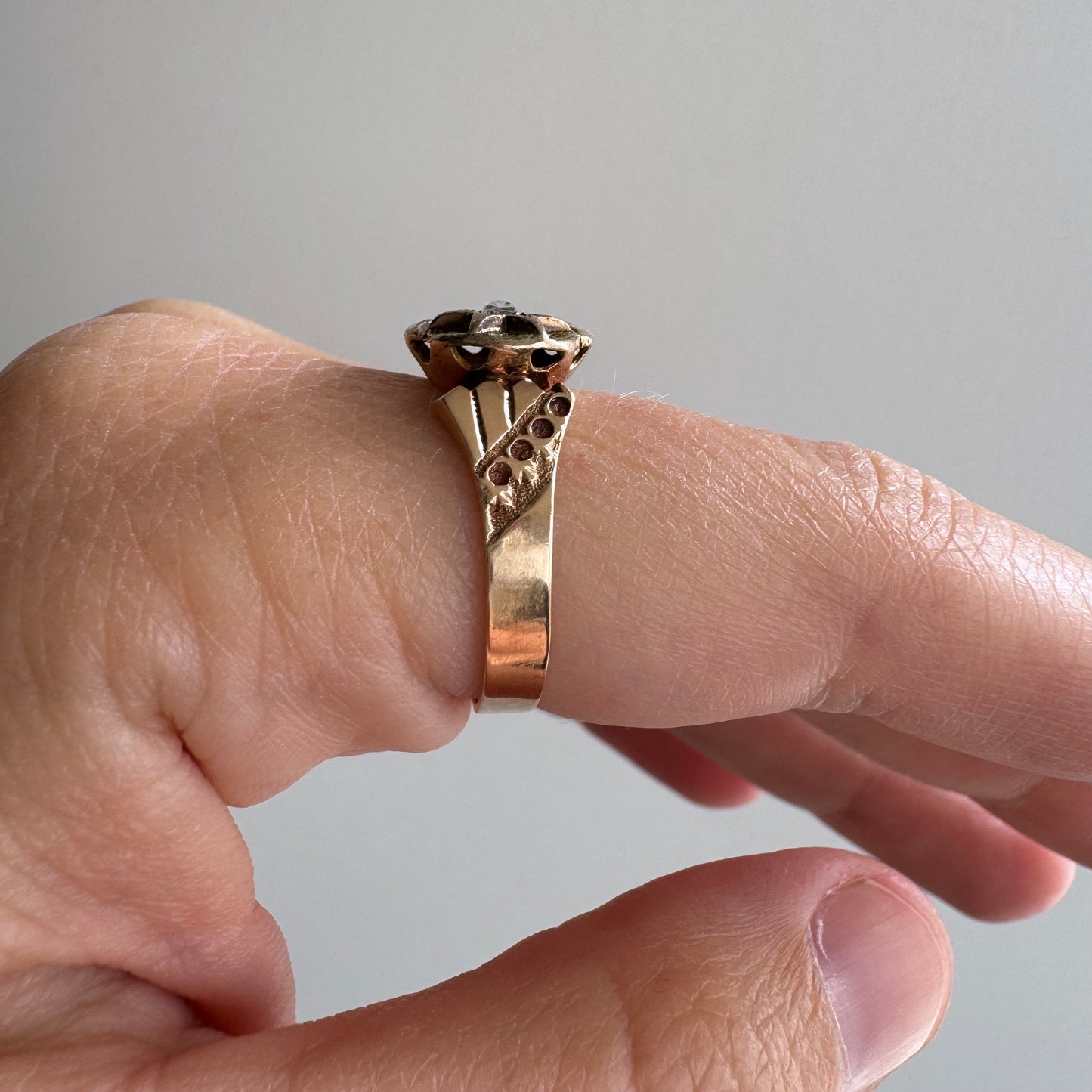 A N T I Q U E // victorian stardust / 10k rosy yellow crescent and star signet ring with rose cut diamonds / size 7