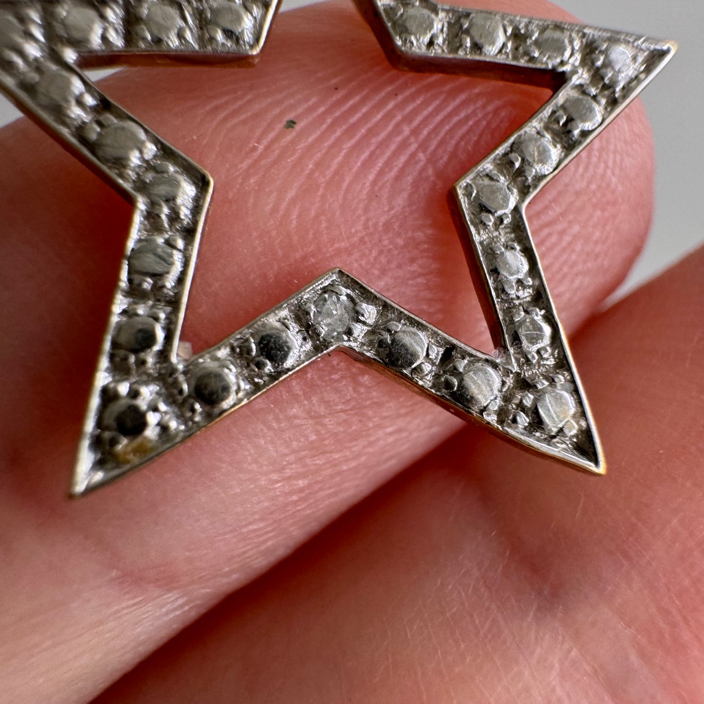 V I N T A G E // classic star / 10k yellow and white gold star with two diamonds / a pendant