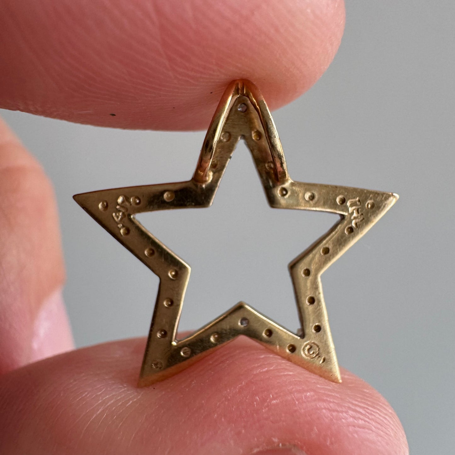 V I N T A G E // classic star / 10k yellow and white gold star with two diamonds / a pendant