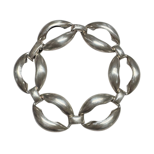 V I N T A G E // watchful links / sterling silver Danecraft oval almost-eye shaped hollow link bracelet / 6.5", 17.25g