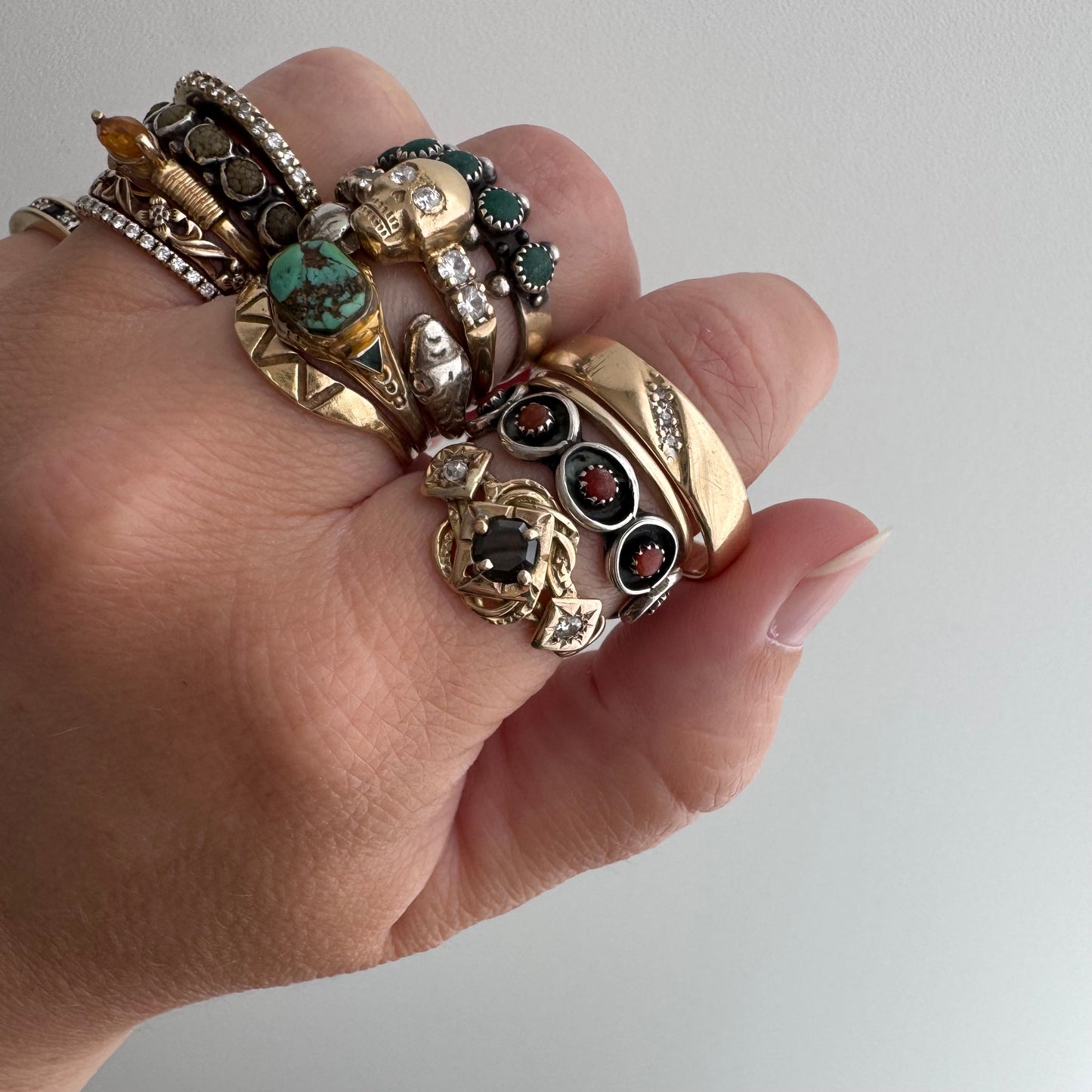 V I N T A G E // leaning trilogy / 14k and diamond tapered stacking band / size 11.5