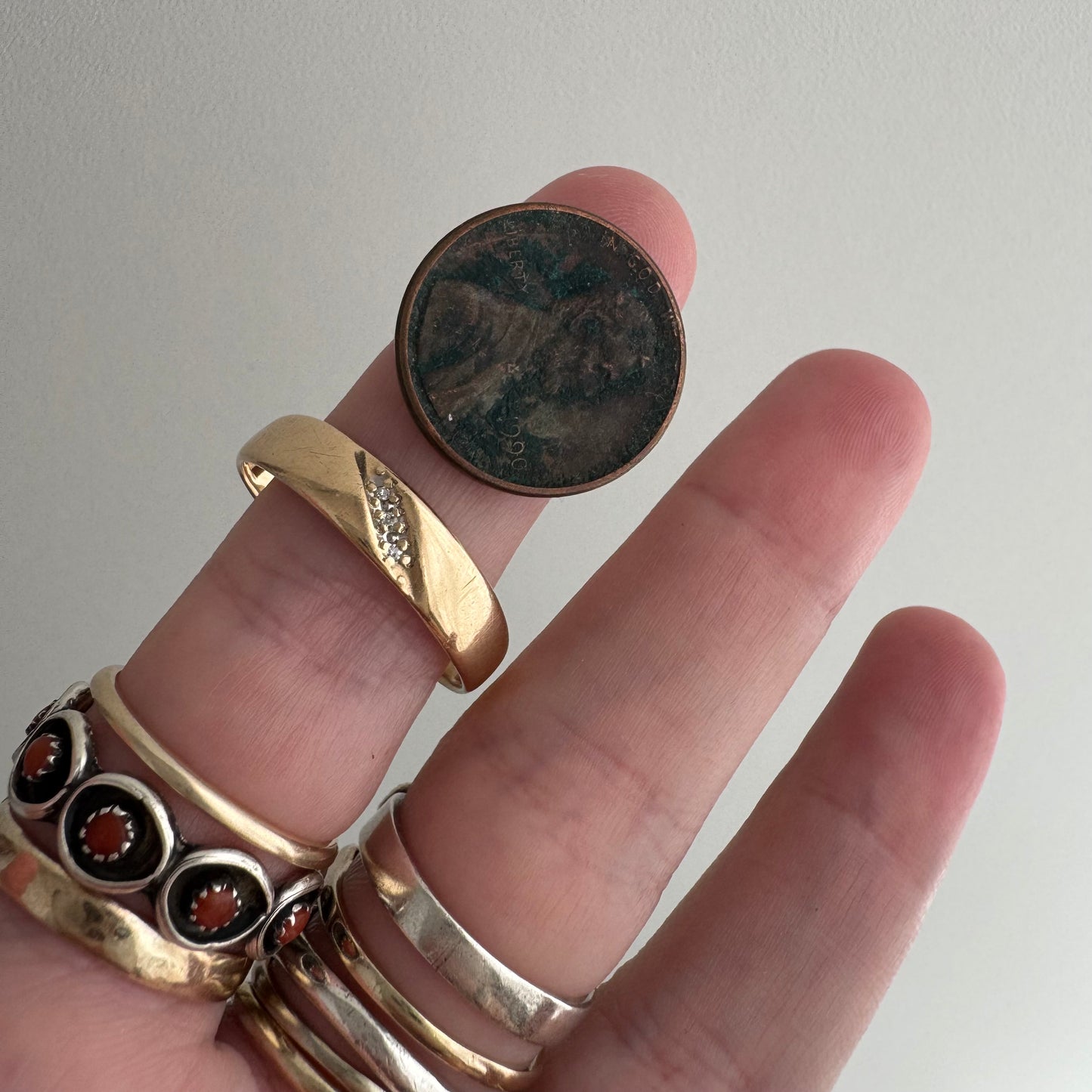 V I N T A G E // leaning trilogy / 14k and diamond tapered stacking band / size 11.5