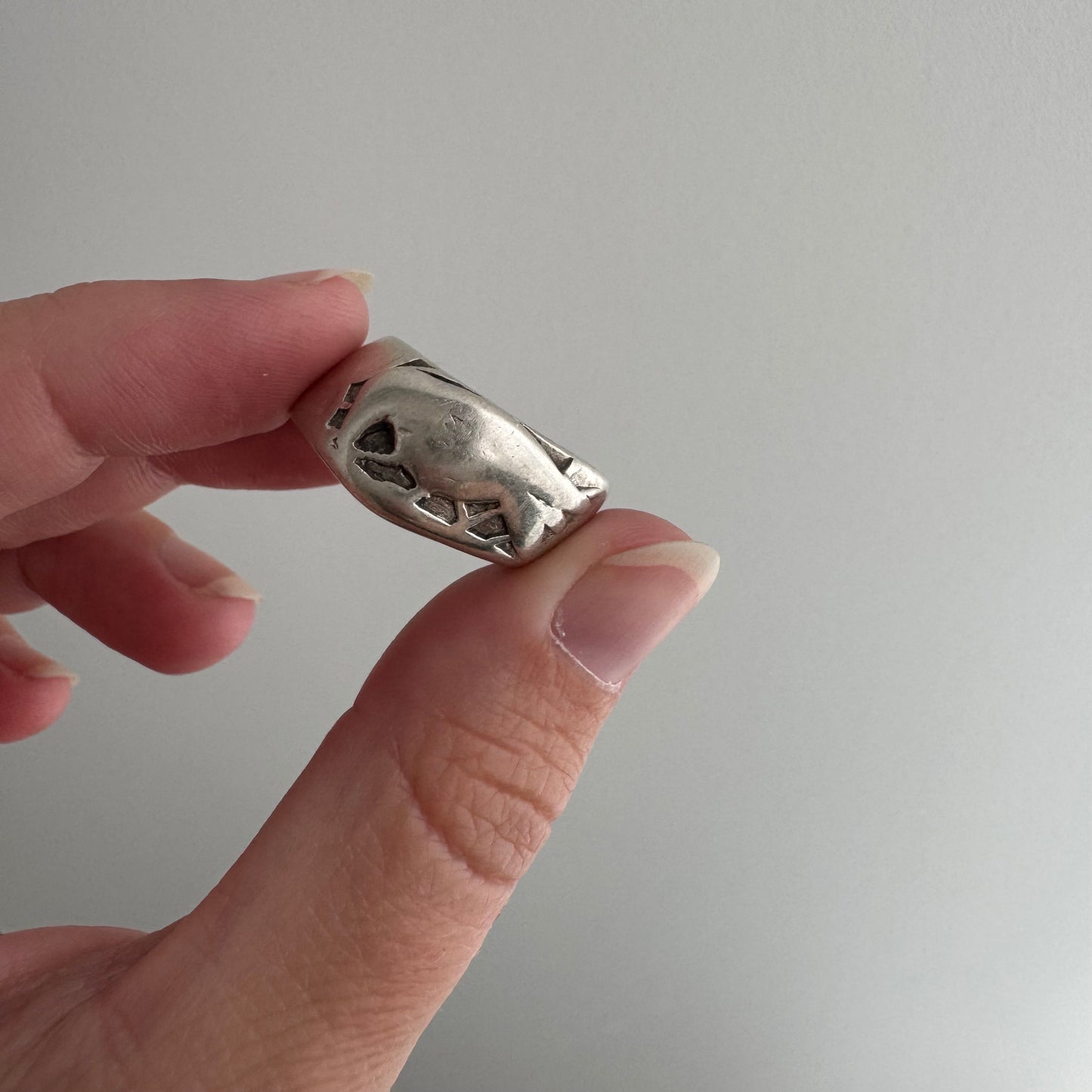 V I N T A G E // feathered friend / sterling silver worn raven wide tapered band / size 7ish