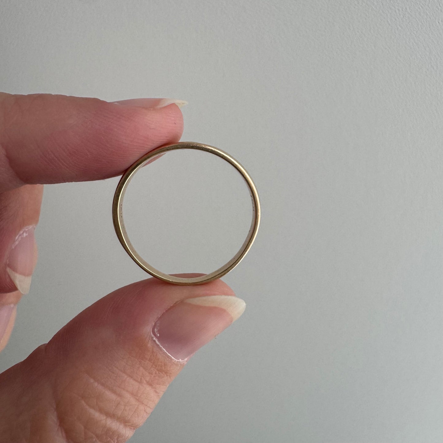 V I N T A G E / eye see you / 10k and diamond diagonal eyes band / size 8.25+