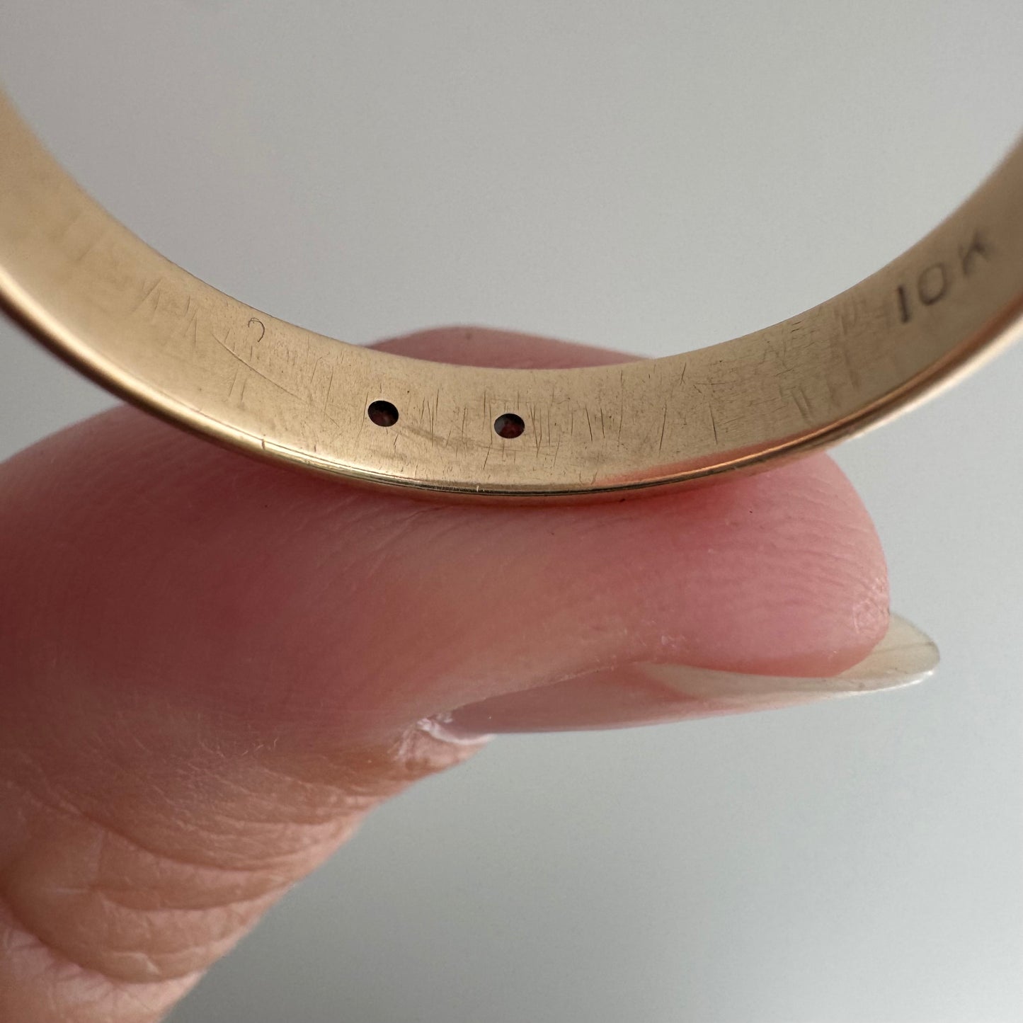 V I N T A G E / eye see you / 10k and diamond diagonal eyes band / size 8.25+