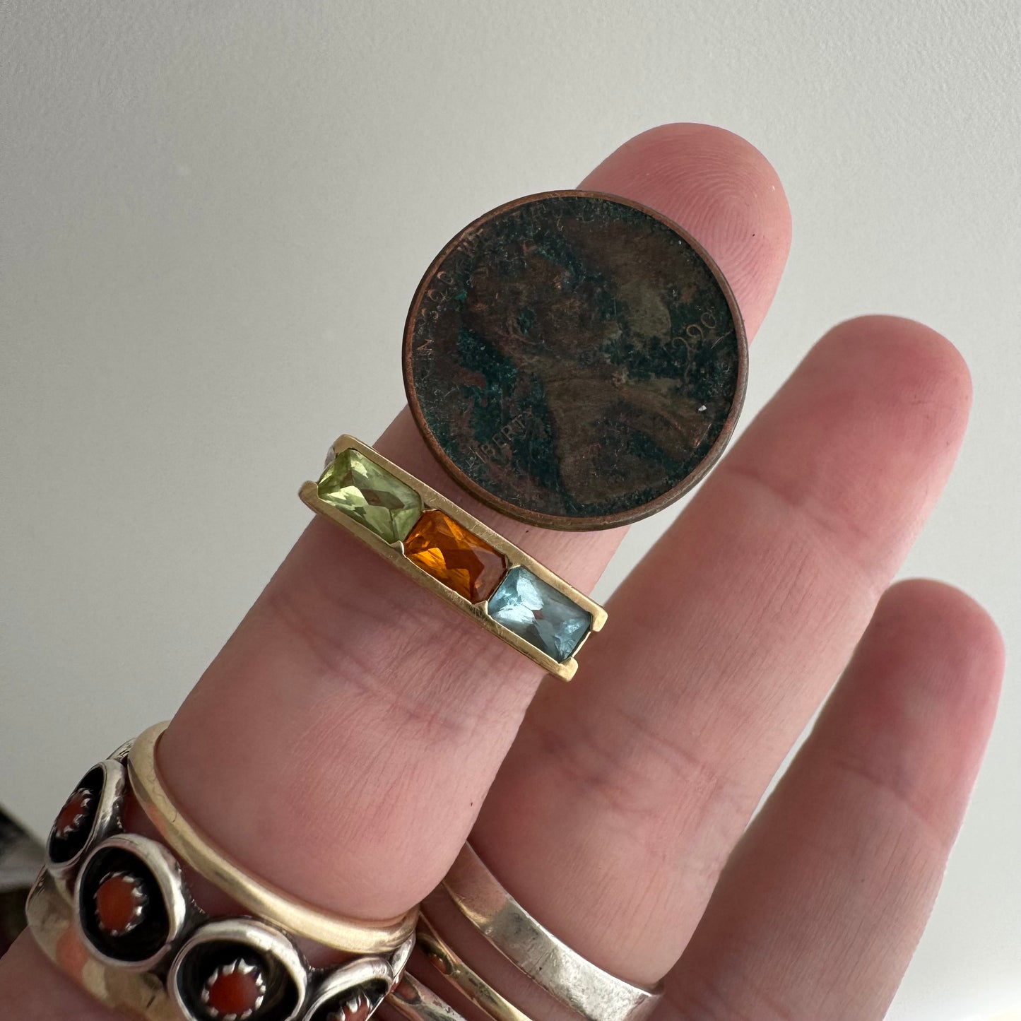 E S T A T E // I see three / 10k geometric stacking band with channel set stones / size 6.75