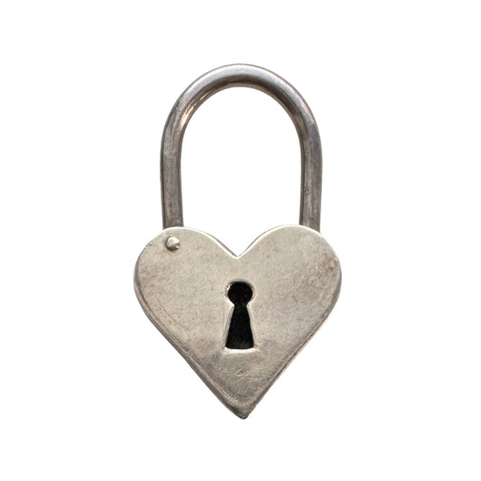 V I N T A G E // love lock / sterling silver heart shaped padlock clasp / a pendant or connector