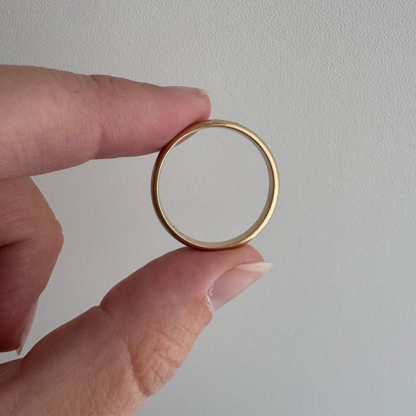 reimagined V I N T A G E // star story / 14k D-shaped band with five new star-set diamonds / size 8.75