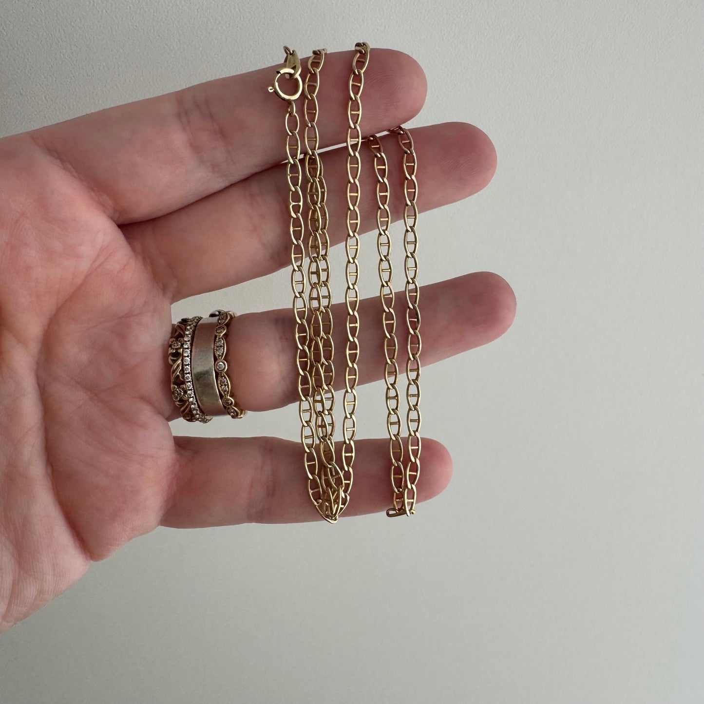 P R E - L O V E D // curb-like anchor / 10k yellow gold puffy flat dainty mariner anchor link chain / 20.5", 2.2g