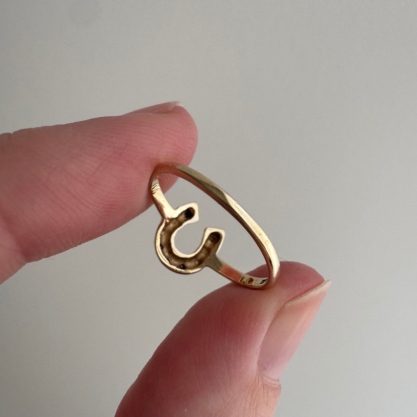 V I N T A G E // full of luck / 10k yellow gold horseshoe ring with diamonds / almost size 4.5