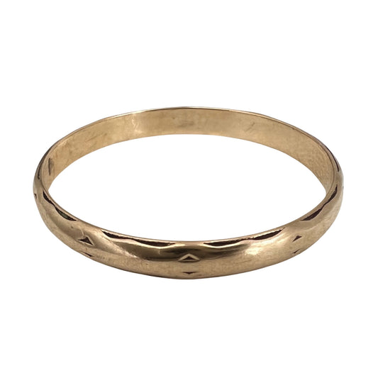 V I N T A G E // eternal changes / 10k yellow gold etched triangle eternity band / size 9.5