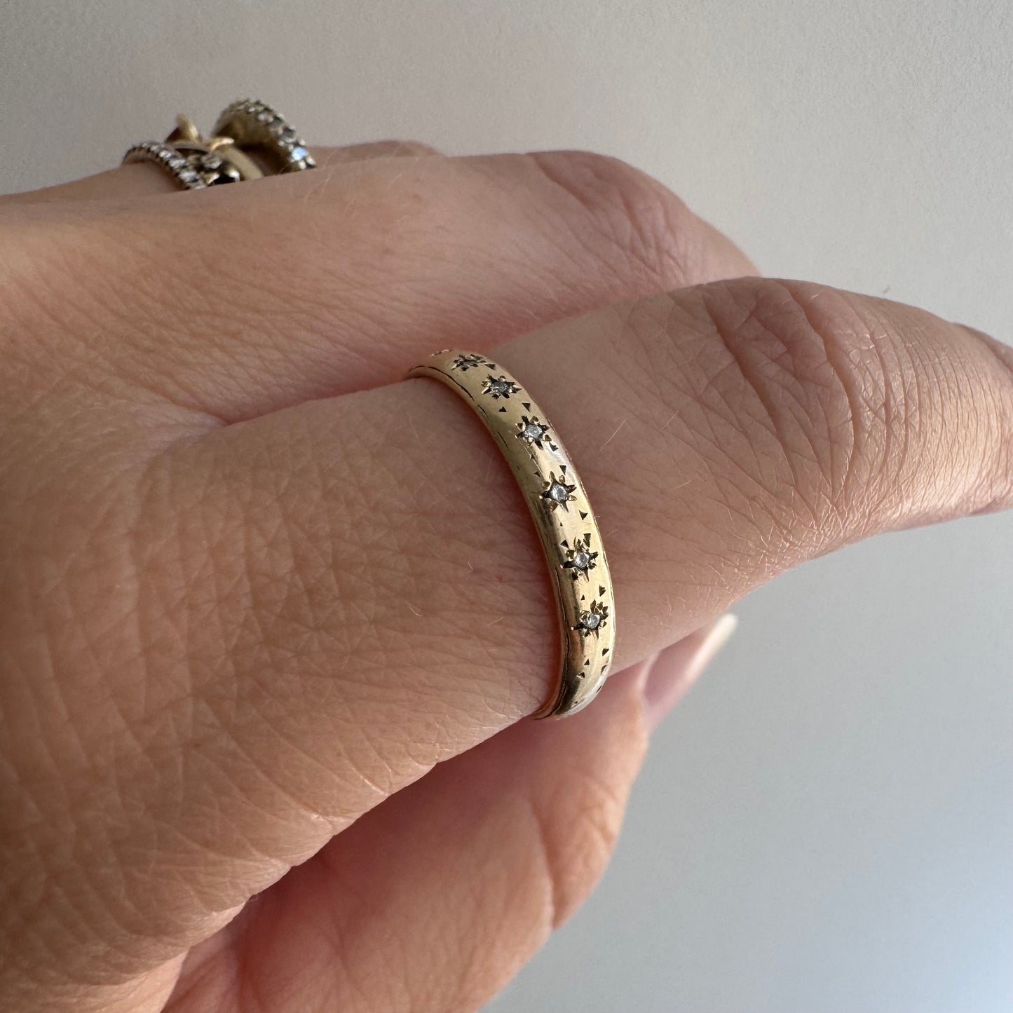 reimagined V I N T A G E // star story / 14k faded patterned band with seven new star-set diamonds / size 8.5