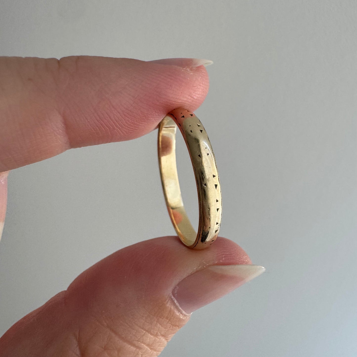 reimagined V I N T A G E // star story / 14k faded patterned band with seven new star-set diamonds / size 8.5