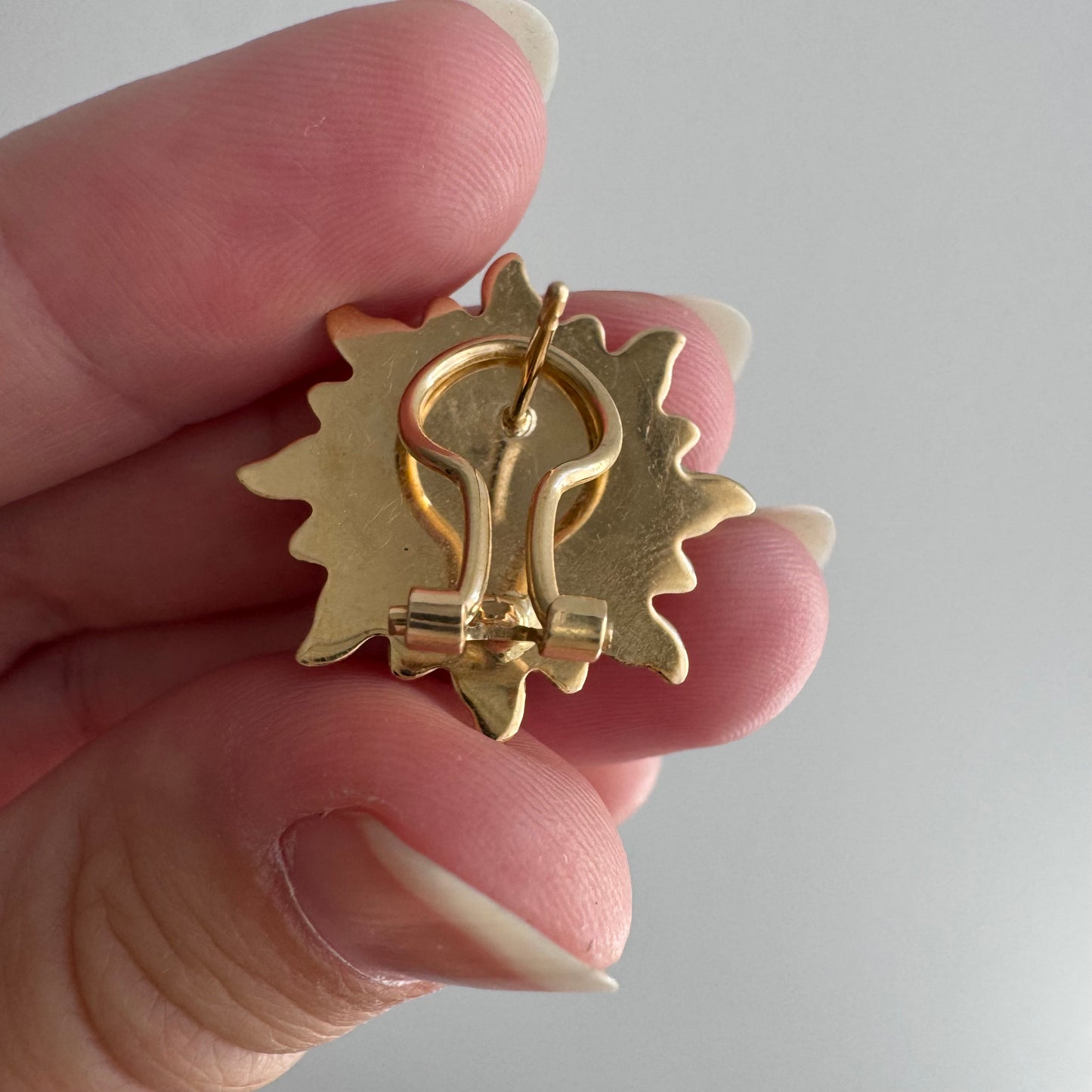 V I N T A G E // the star above / 14k latch back sun face post earrings