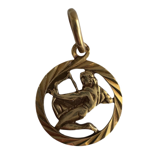 V I N T A G E // bow and arrow / 14k kneeling archer Sagittarius / a zodiac pendant