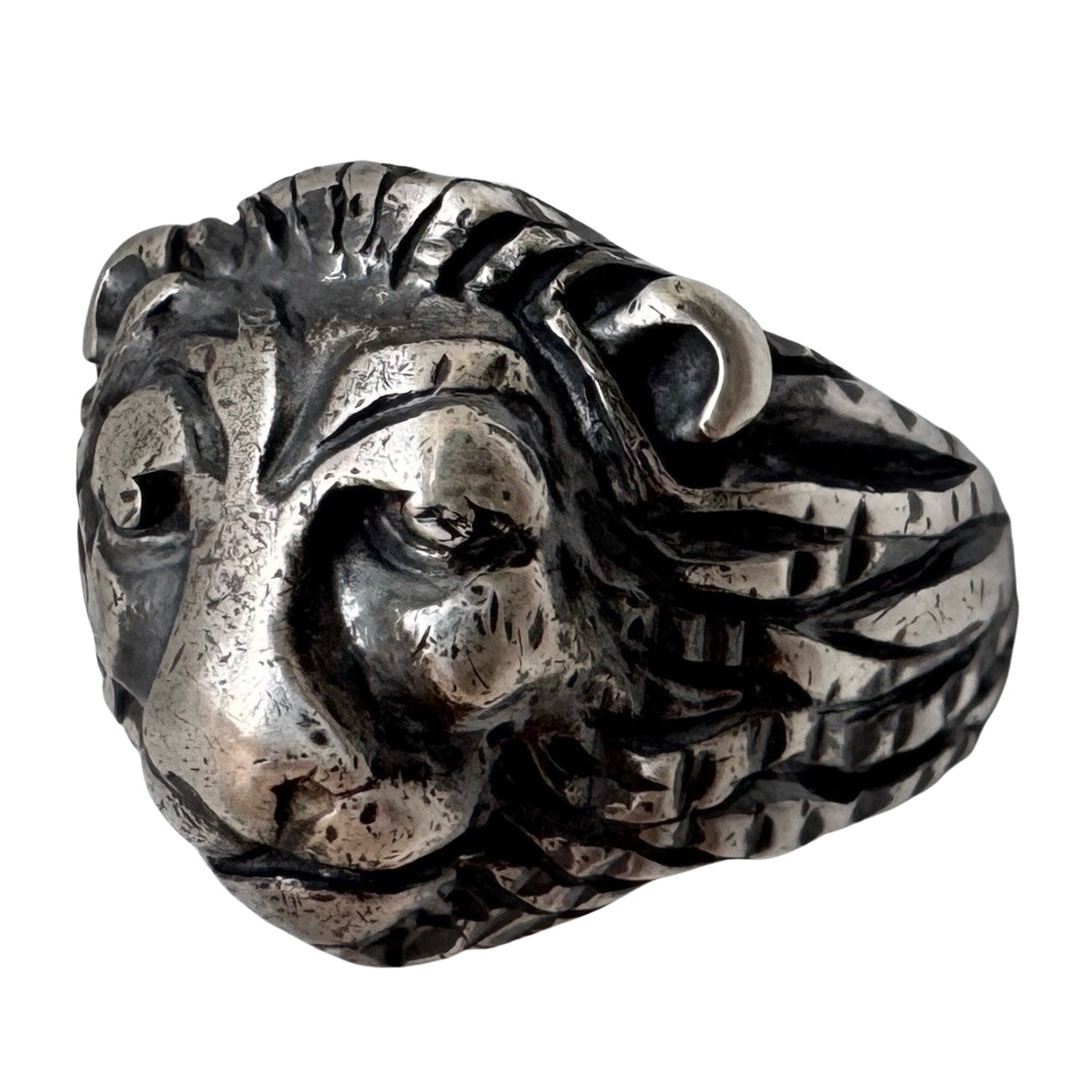 V I N T A G E // knowingness / sterling silver lion face ring / size 6.75+