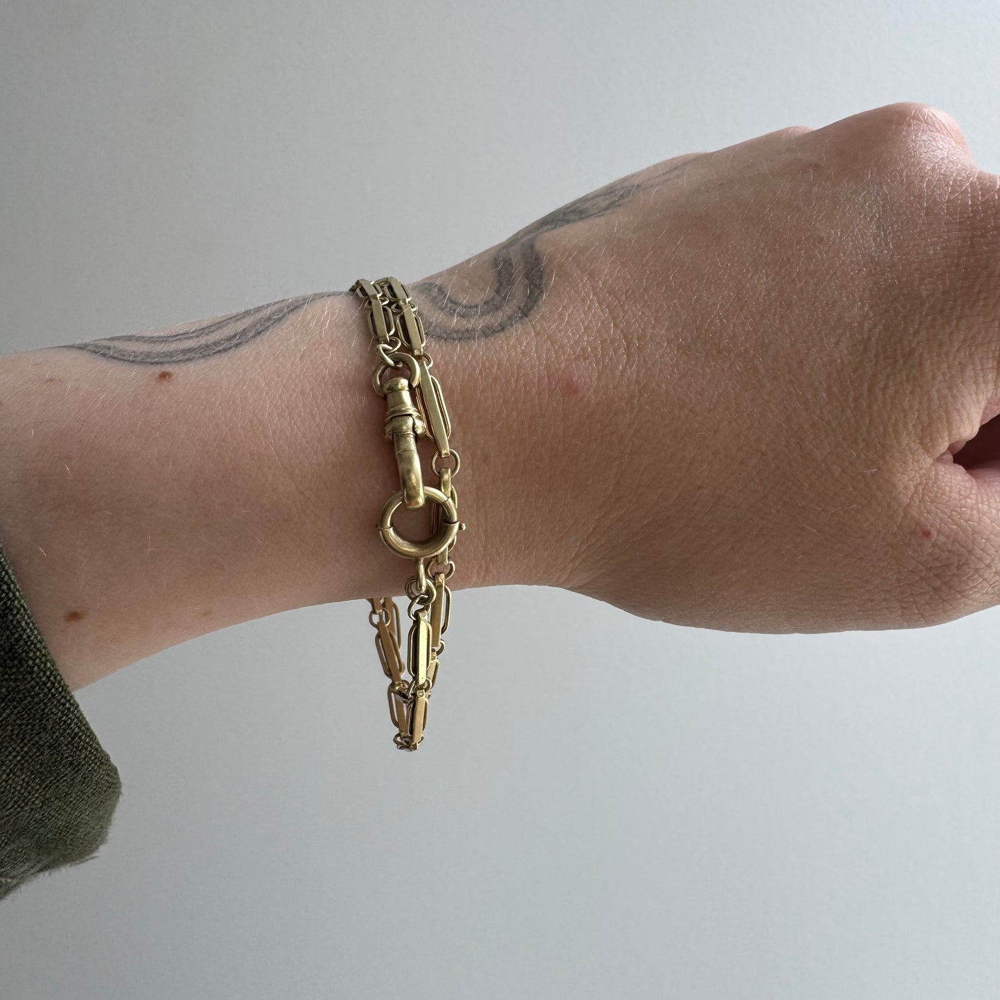 A N T I Q U E // blue hue / 14k yellow gold flat fancy link pocket watch chain / 13.5", 9.1g