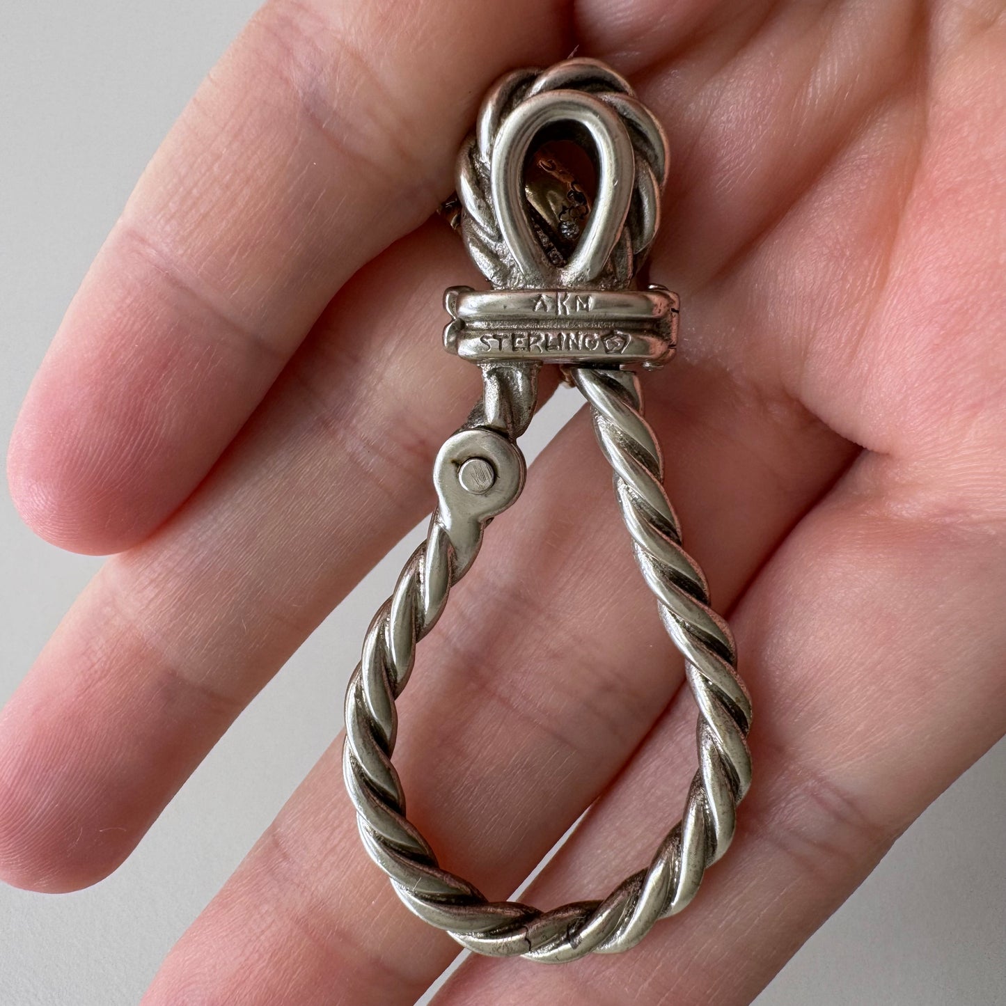 V I N T A G E // creative connector / sterling silver large carabiner / a clasp or pendant holder