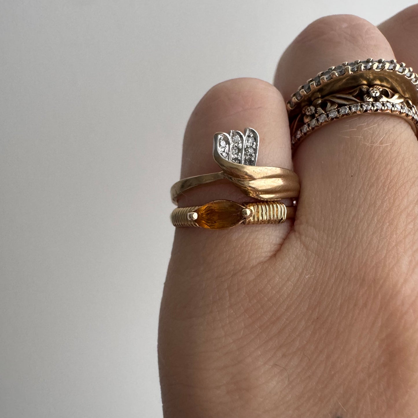 V I N T A G E // swan stacker / 10k yellow and white gold fancy stacker with melee diamonds / size 4.75