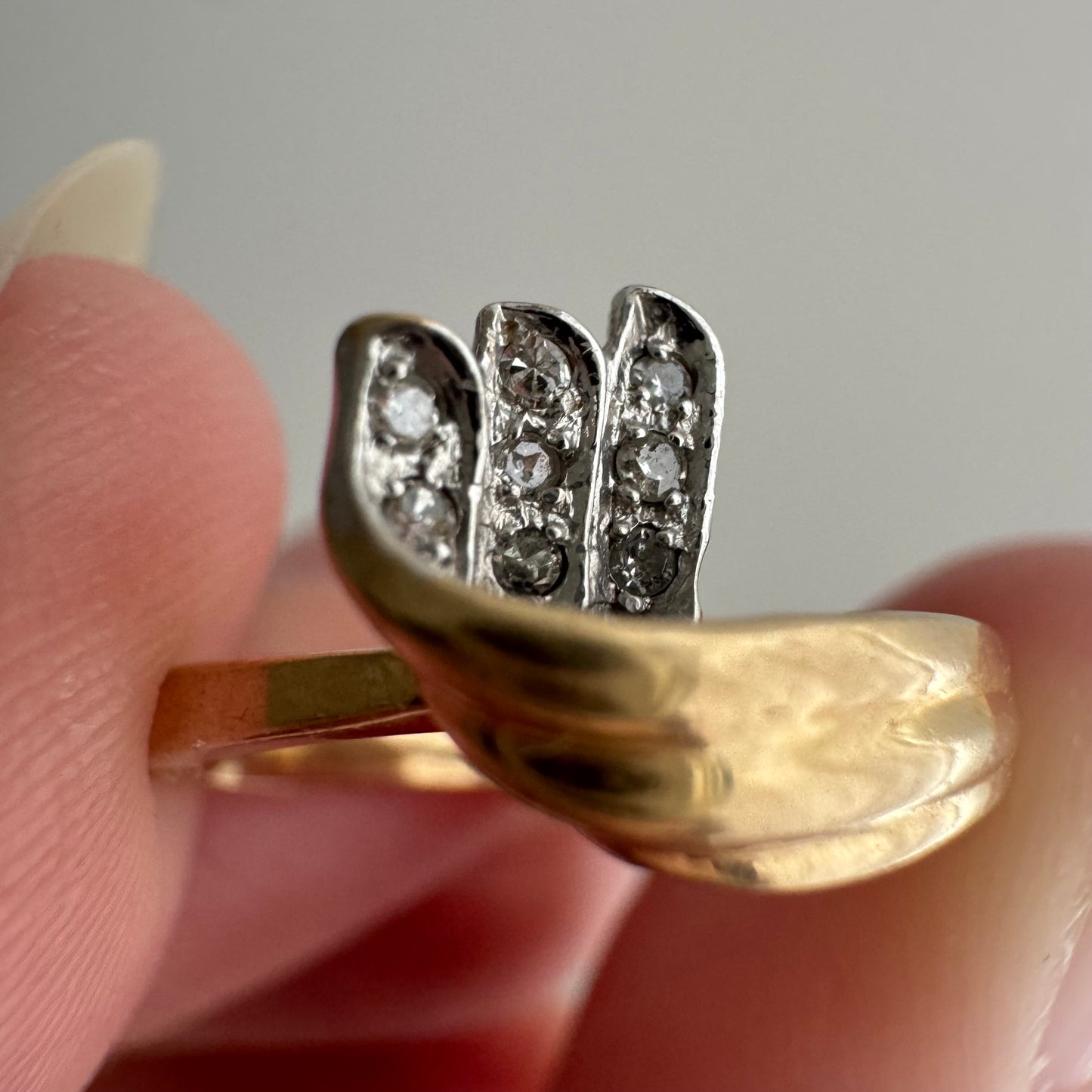 V I N T A G E // swan stacker / 10k yellow and white gold fancy stacker with melee diamonds / size 4.75