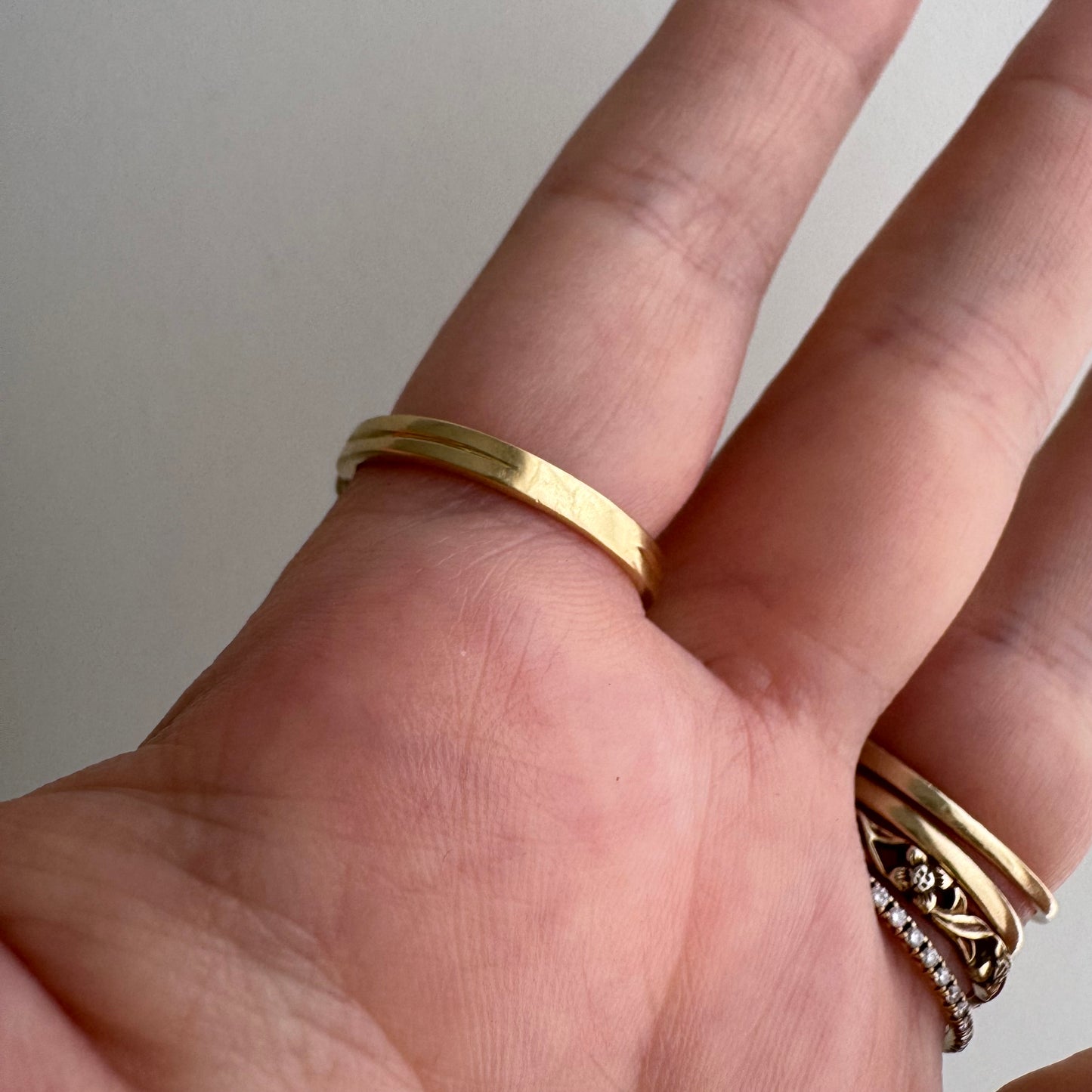 V I N T A G E // love link / 14k yellow and white gold love knot stacking band / size 7.25