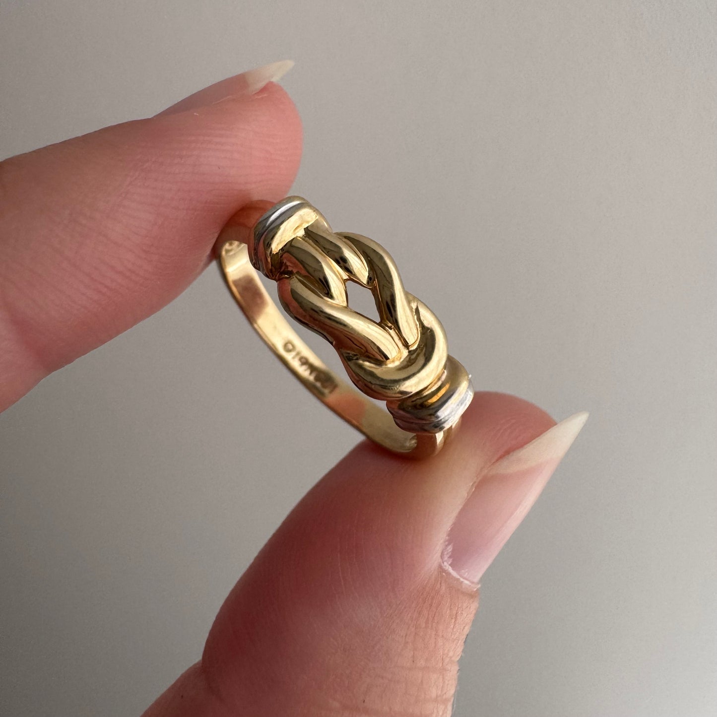 V I N T A G E // love link / 14k yellow and white gold love knot stacking band / size 7.25