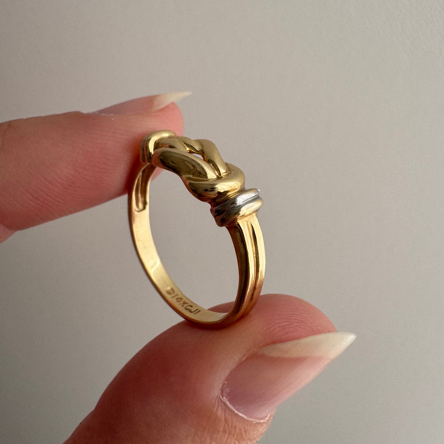 V I N T A G E // love link / 14k yellow and white gold love knot stacking band / size 7.25