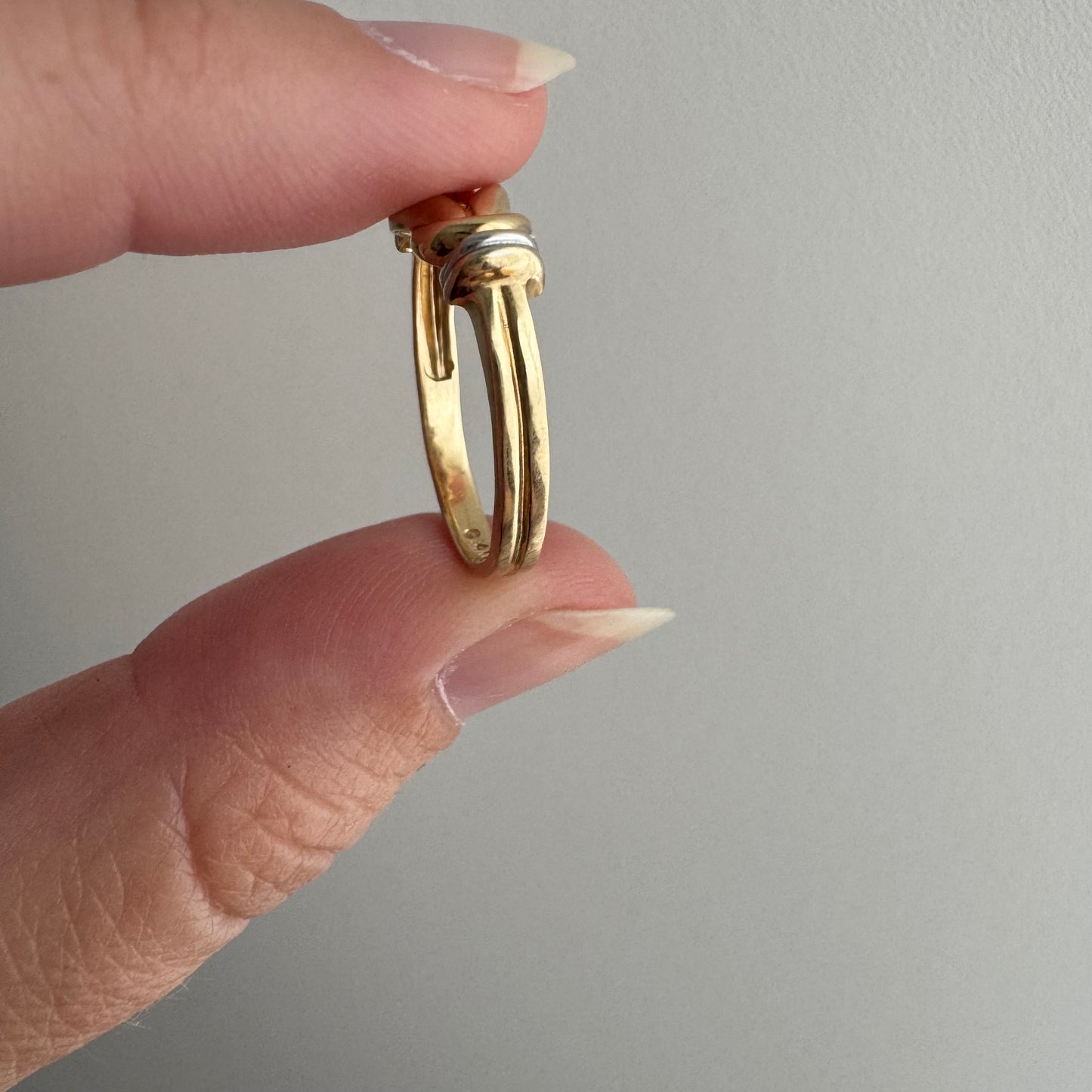 V I N T A G E // love link / 14k yellow and white gold love knot stacking band / size 7.25