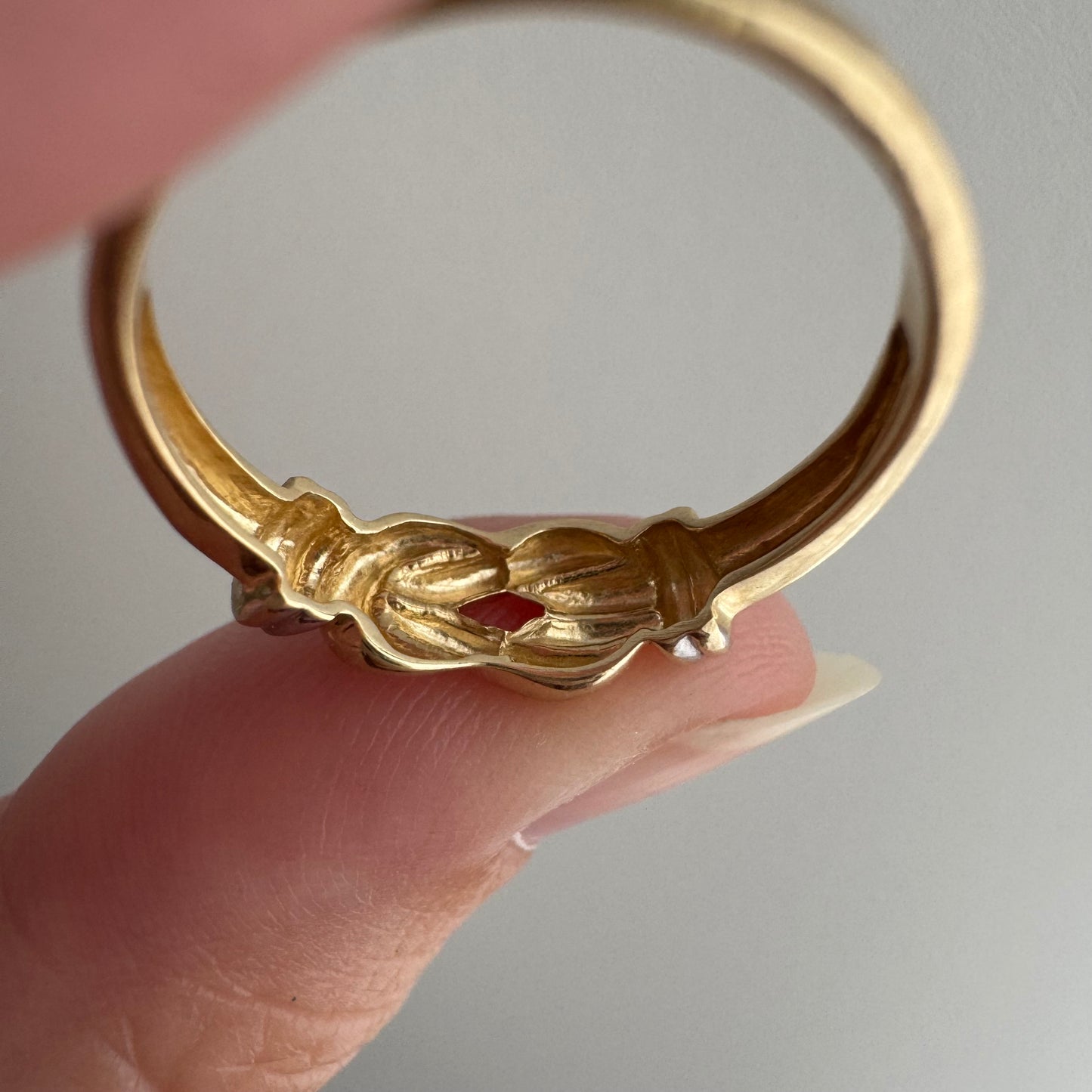 V I N T A G E // love link / 14k yellow and white gold love knot stacking band / size 7.25