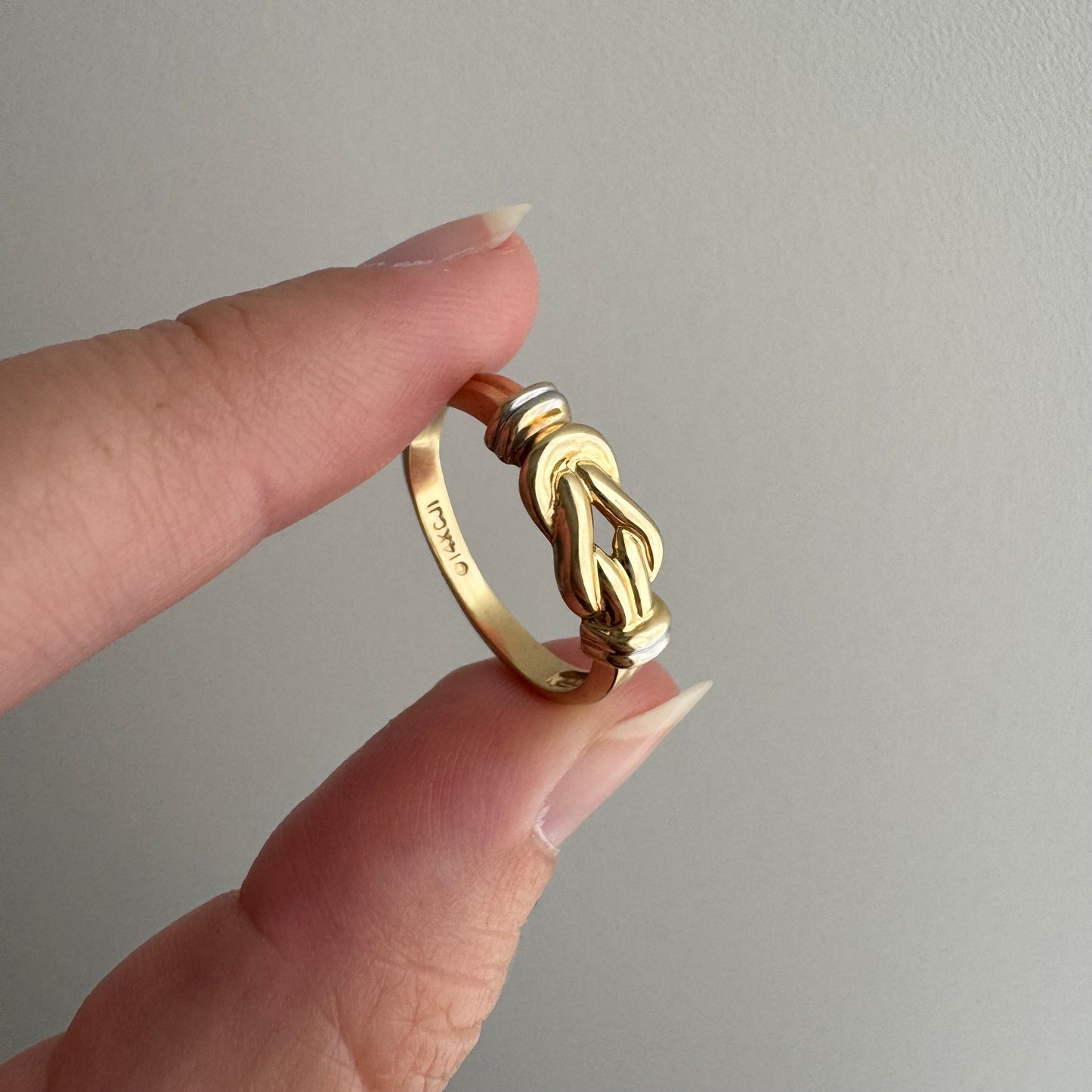 V I N T A G E // love link / 14k yellow and white gold love knot stacking band / size 7.25