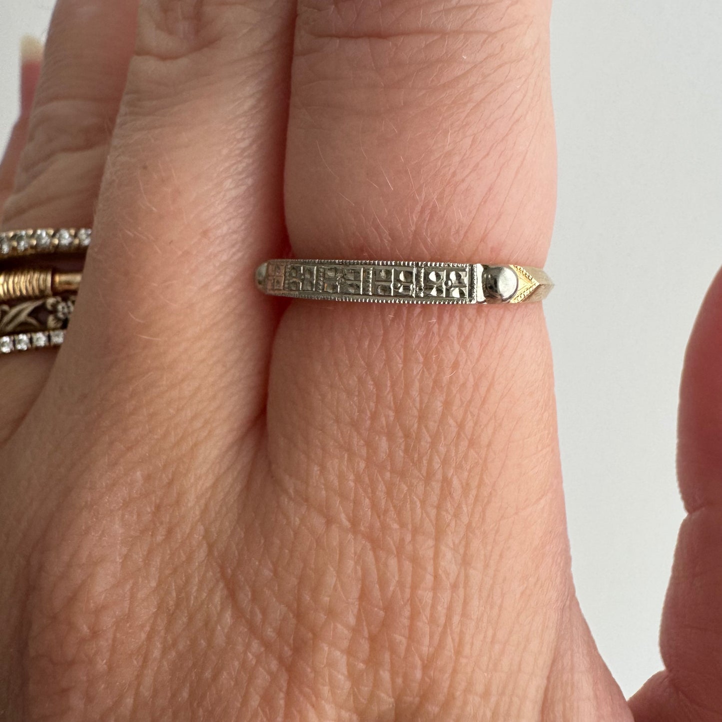 V I N T A G E // five blooms / 14k yellow and white gold embossed band / size 5.75+