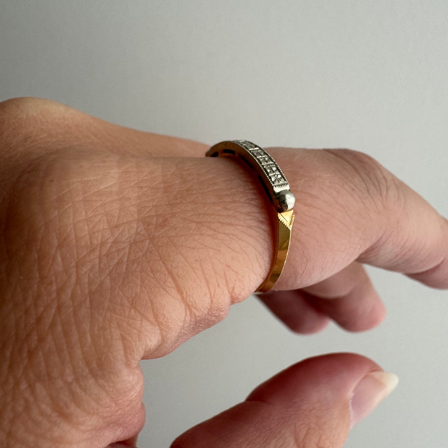 V I N T A G E // five blooms / 14k yellow and white gold embossed band / size 5.75+