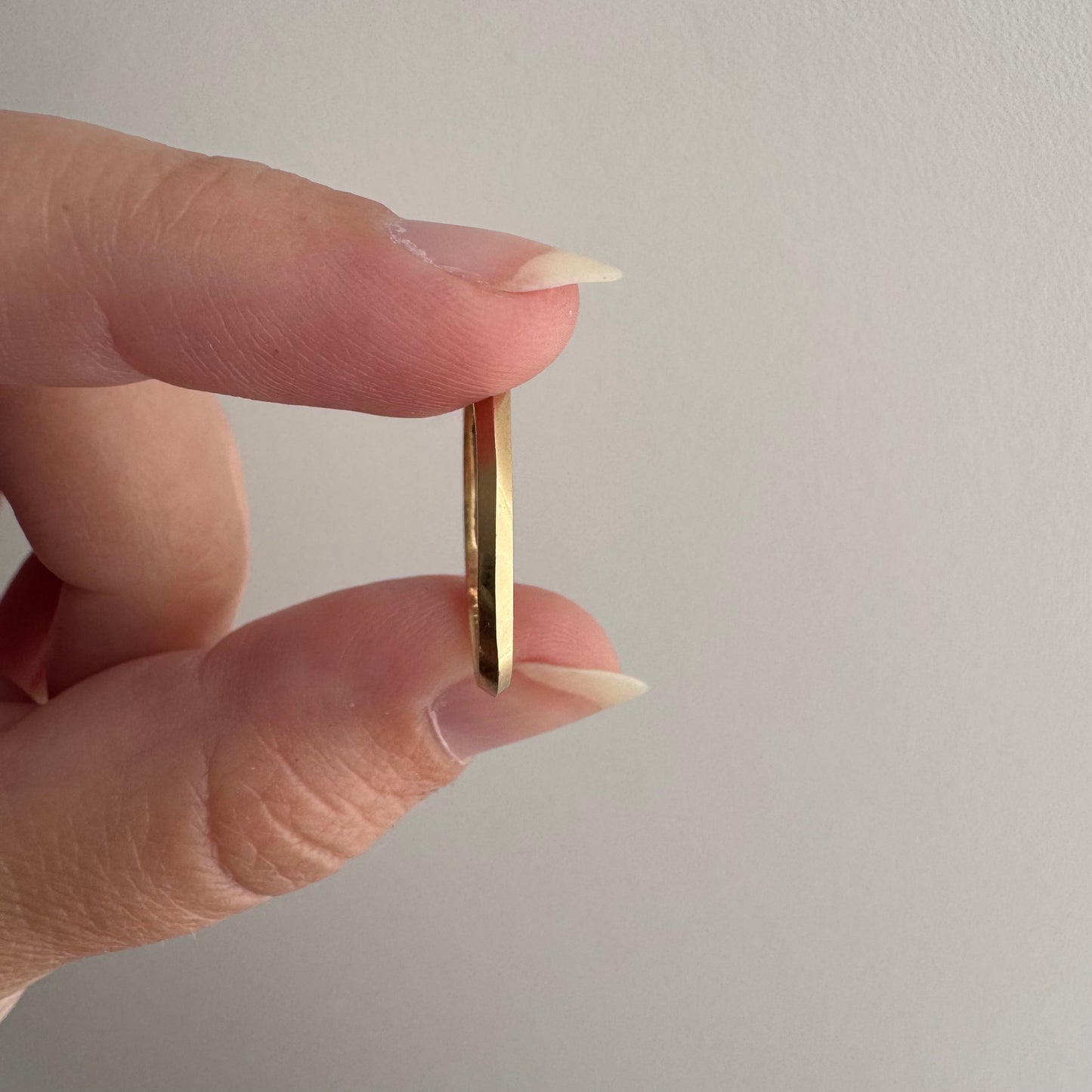 V I N T A G E // five blooms / 14k yellow and white gold embossed band / size 5.75+