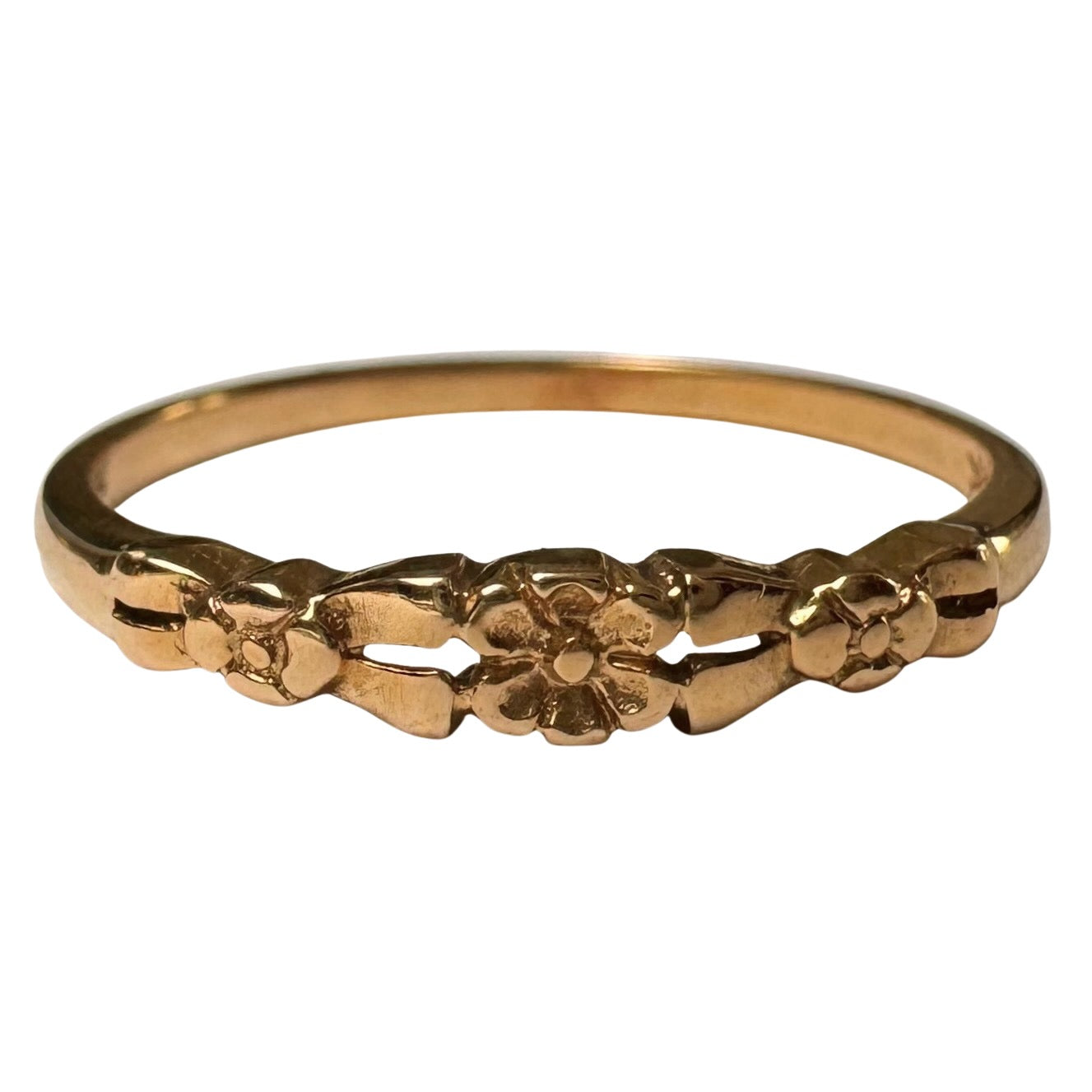V I N T A G E // blissed blooms / 14k rosy yellow embossed blossom band / size 5.75
