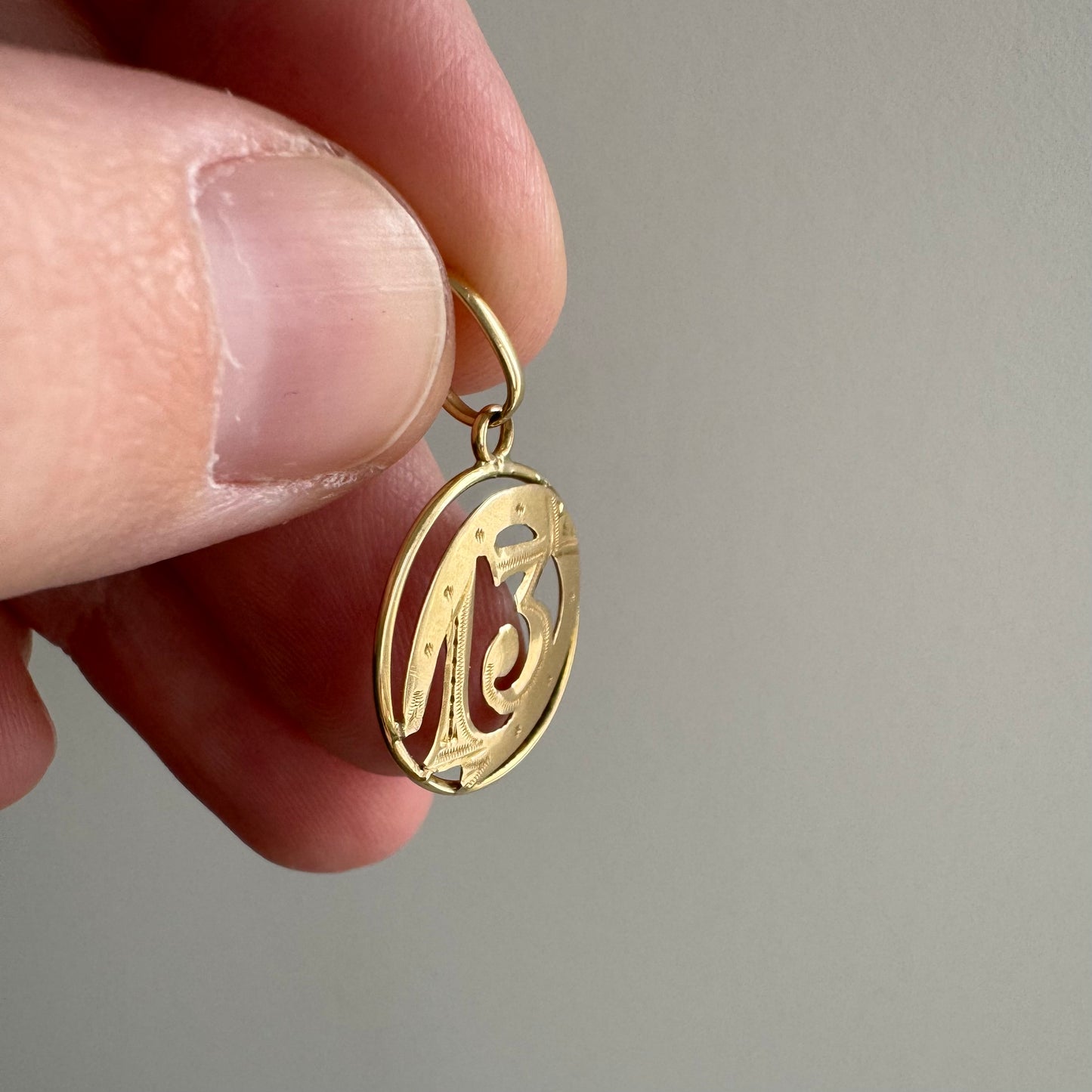 A N T I Q U E // lucky 13 / 18k yellow gold antique 13 and horseshoe / a pendant