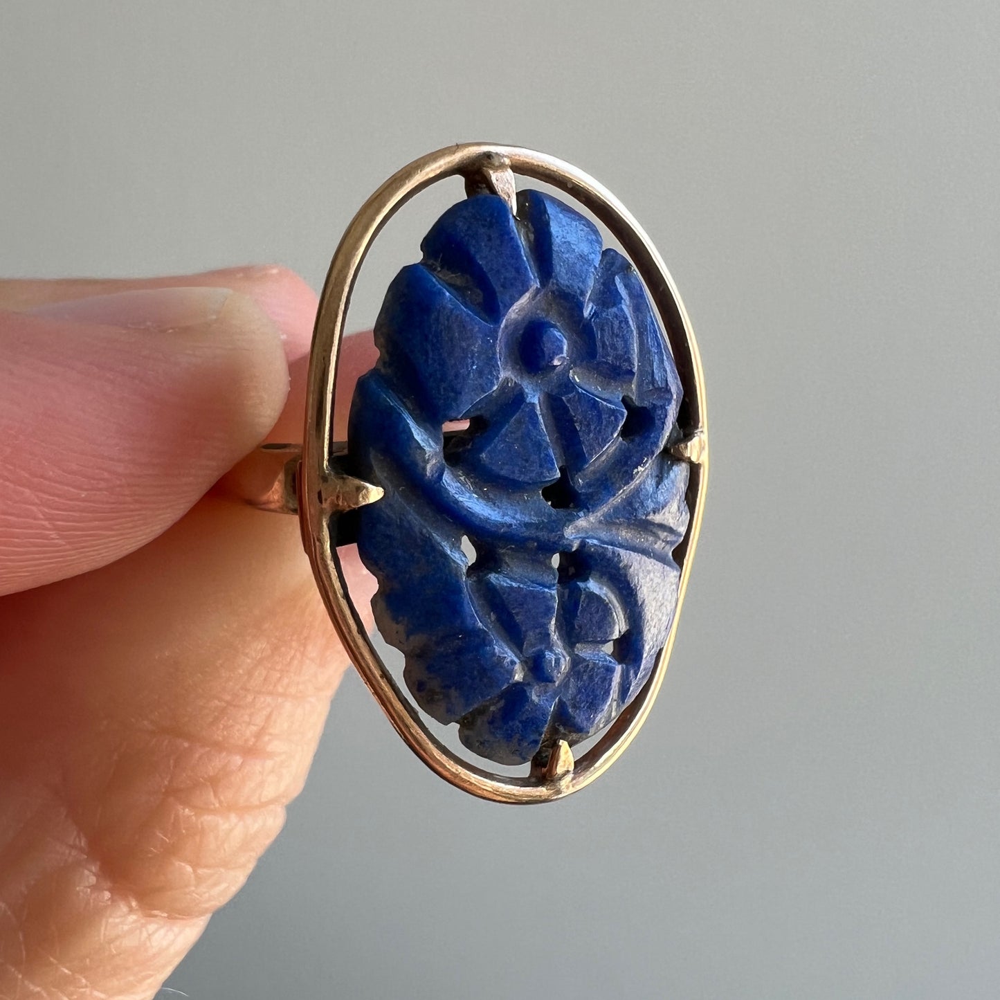 V I N T A G E // eternal blooms / solid 10k yellow gold Edwardian era carved blue stone floral conversion ring / size 7