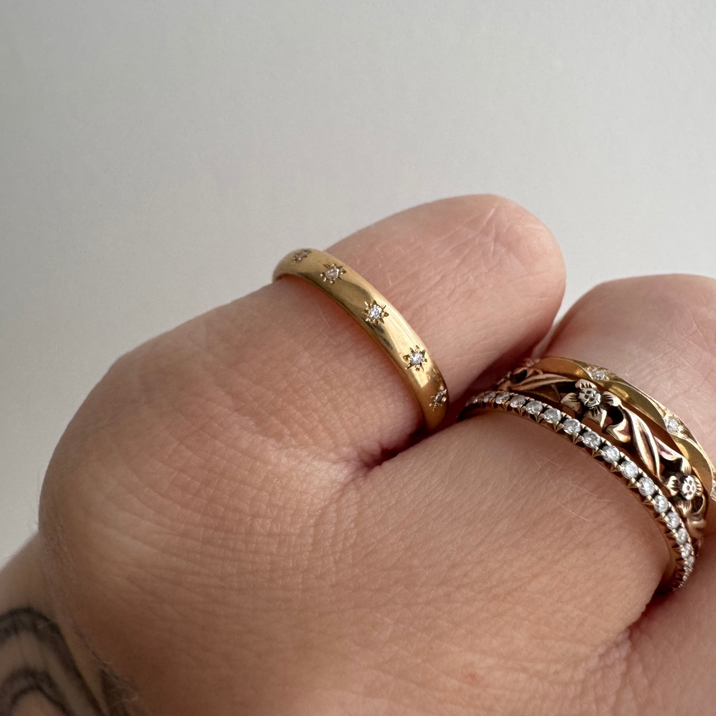 reimagined A N T I Q U E // star story / 18k plump band with five new star-set diamonds / size 4+