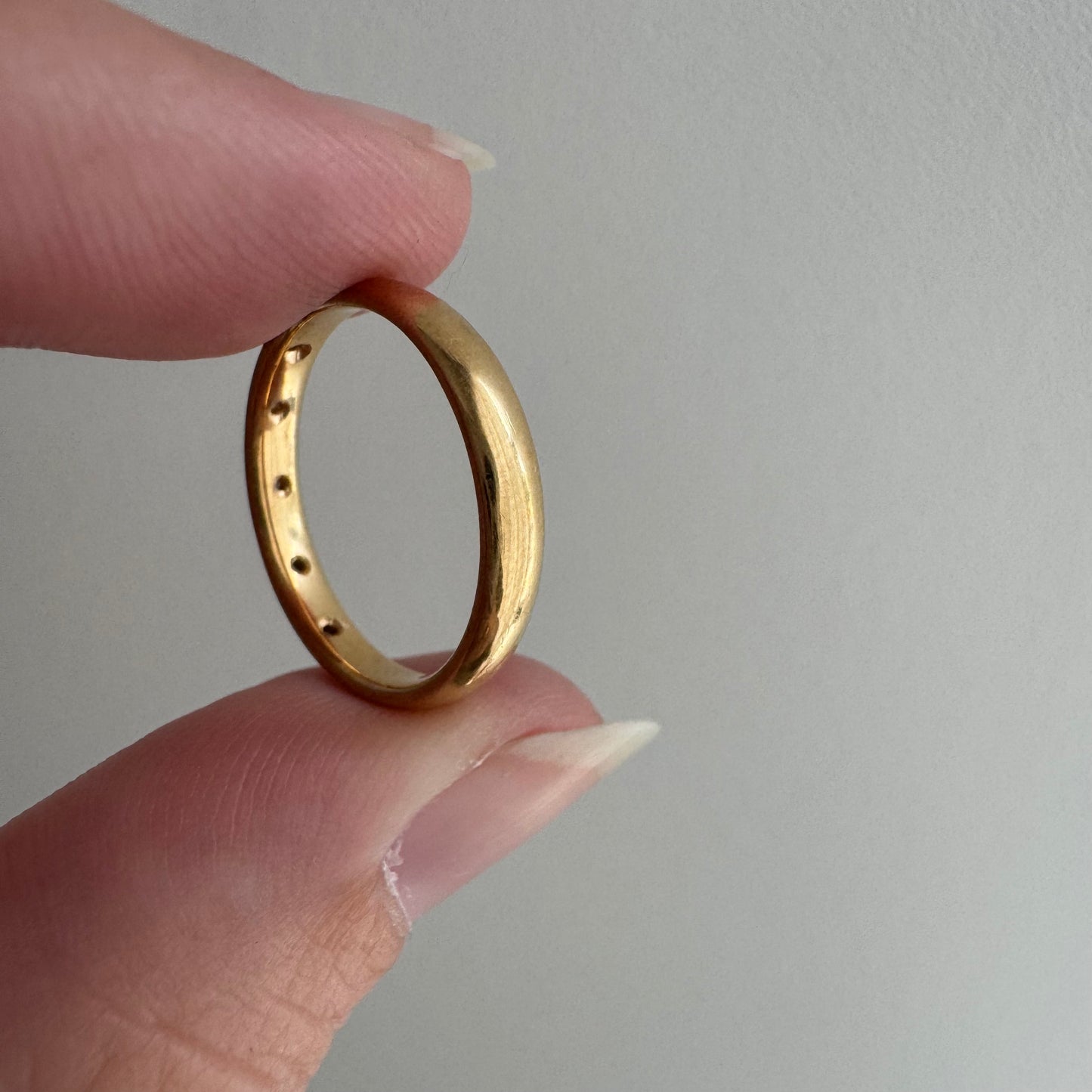 reimagined A N T I Q U E // star story / 18k plump band with five new star-set diamonds / size 4+