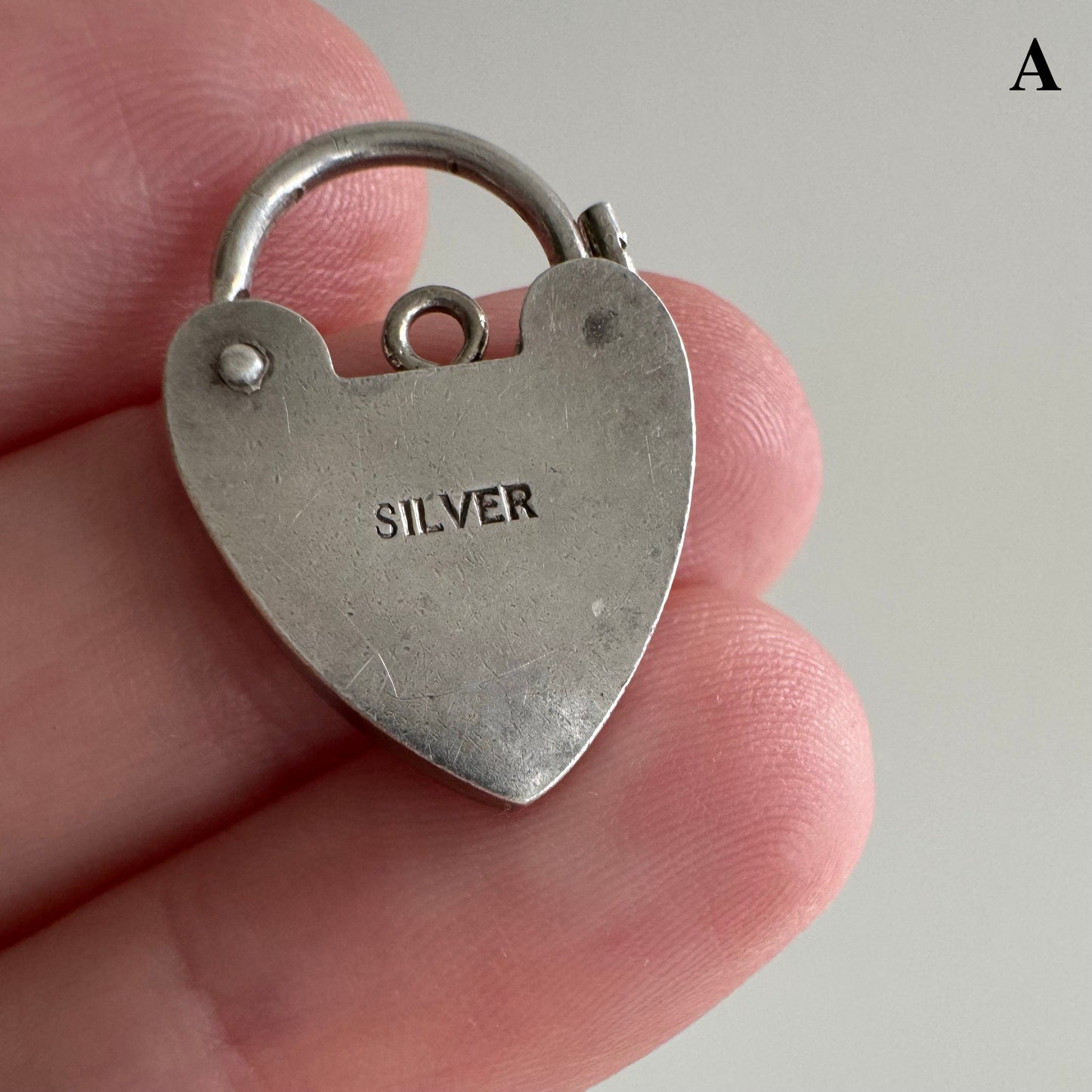 V I N T A G E // functional love / sterling silver heart padlock / a charm or clasp / 20-21mm