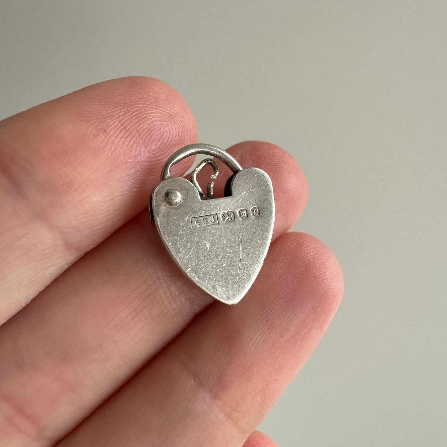 V I N T A G E // functional love / sterling silver heart padlock / a charm or clasp / 16-19mm