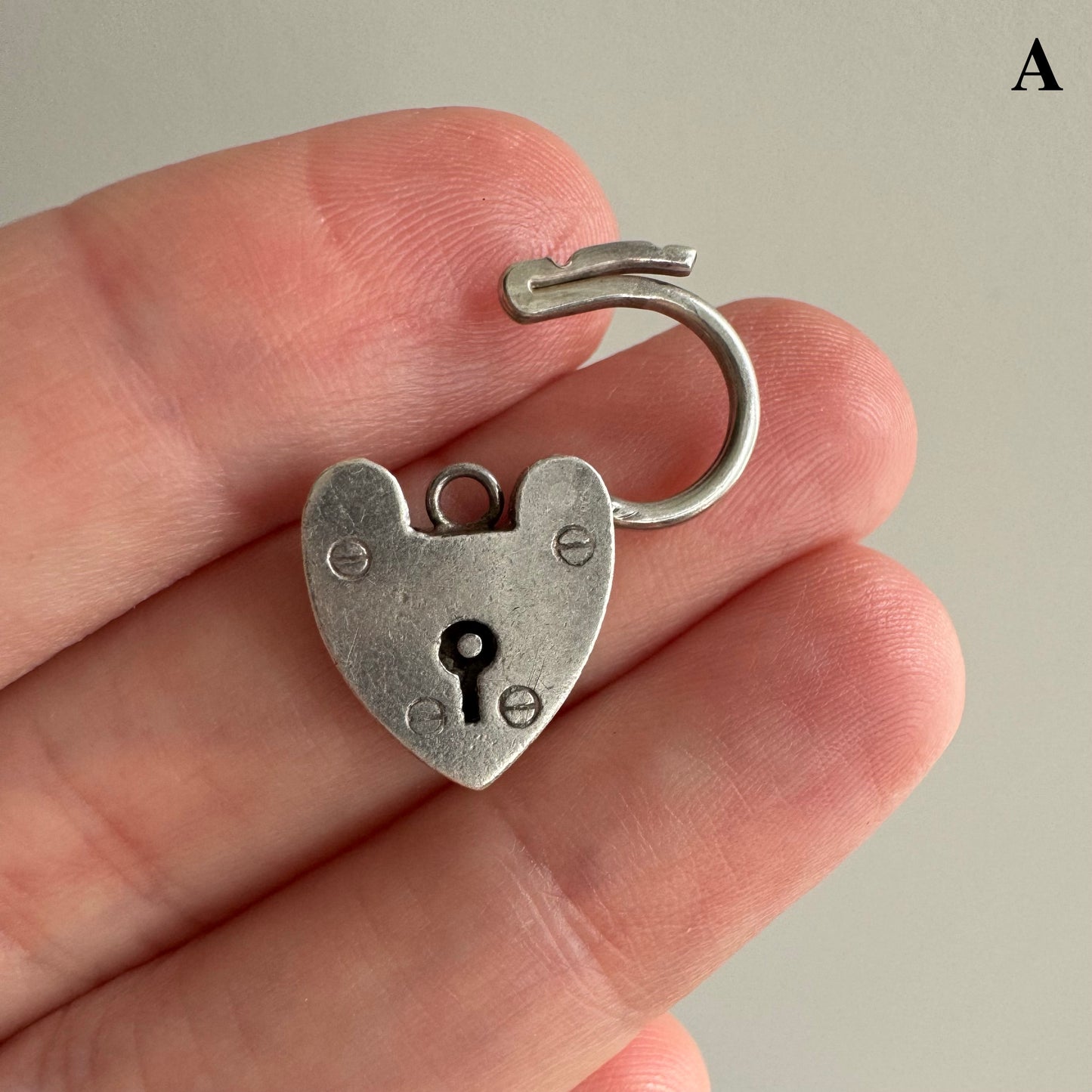 V I N T A G E // functional love / sterling silver heart padlock / a charm or clasp / 17-19mm