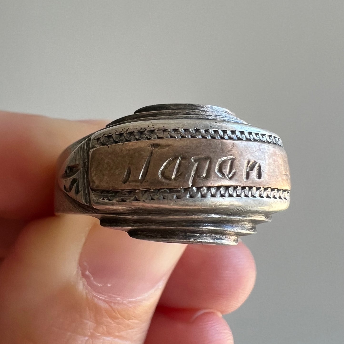 V I N T A G E // 1945 Japan / sterling silver GI souvenir or sweetheart ring / size 8.25-ish