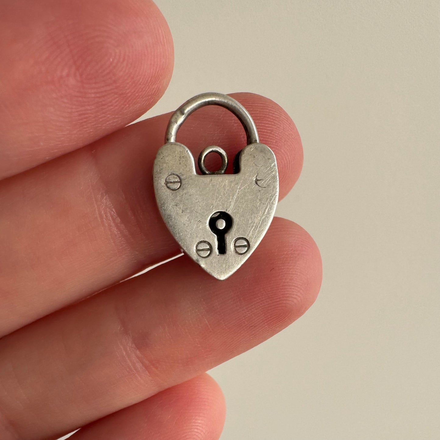 V I N T A G E // functional love / sterling silver heart padlock / a charm or clasp / 17-19mm