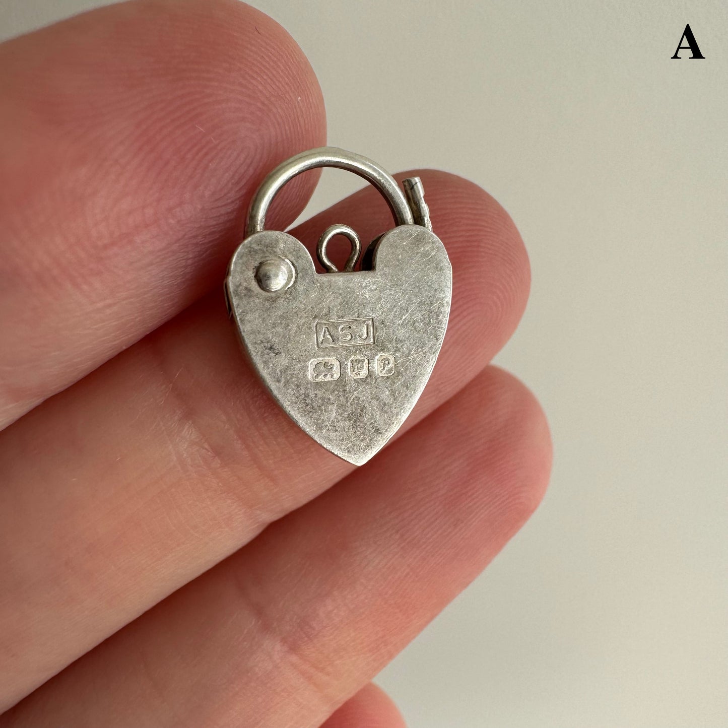 V I N T A G E // functional love / sterling silver heart padlock / a charm or clasp / 15-16mm