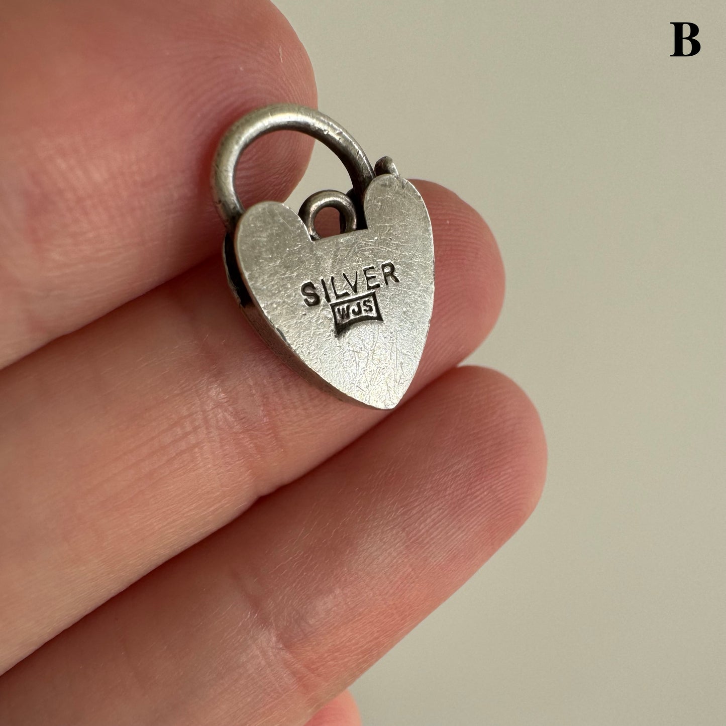 V I N T A G E // functional love / sterling silver heart padlock / a charm or clasp / 15-16mm