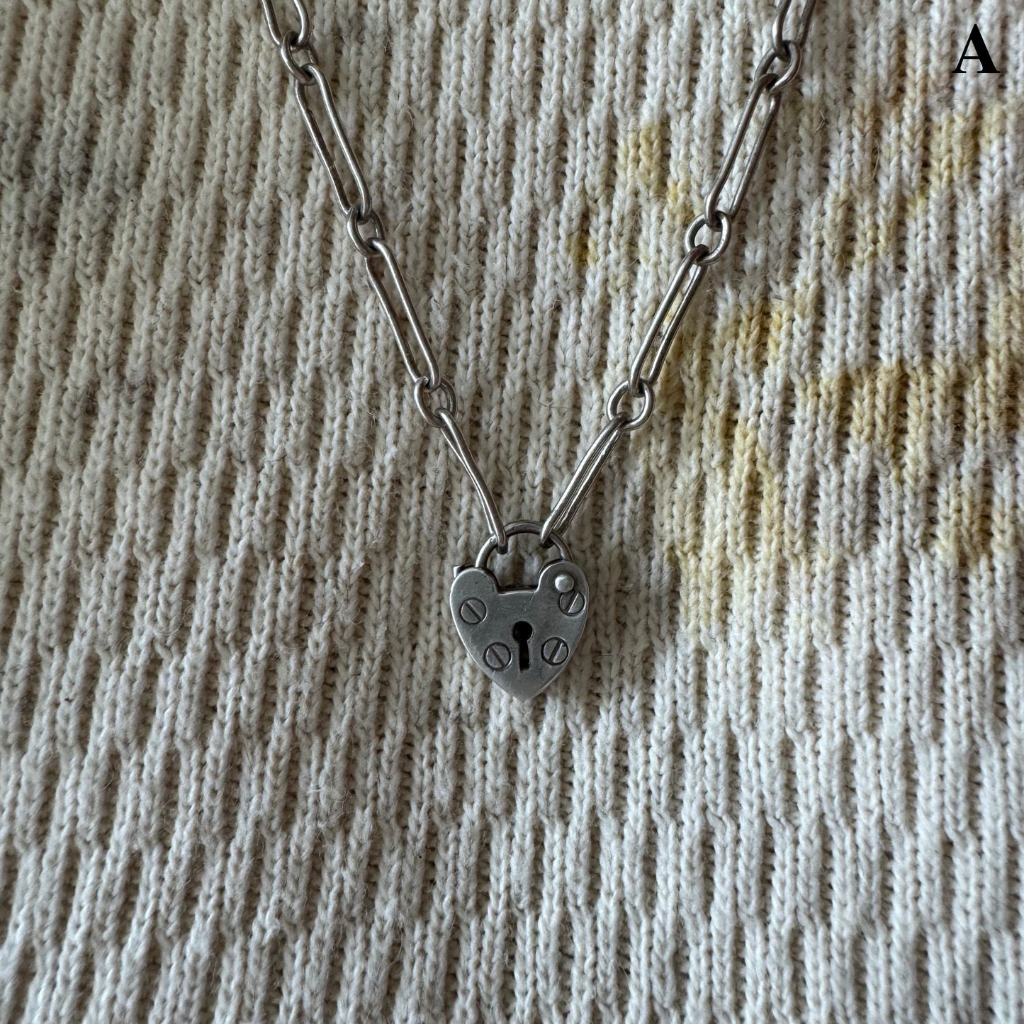 V I N T A G E // functional love / sterling silver heart padlock / a charm or clasp / 12-14mm