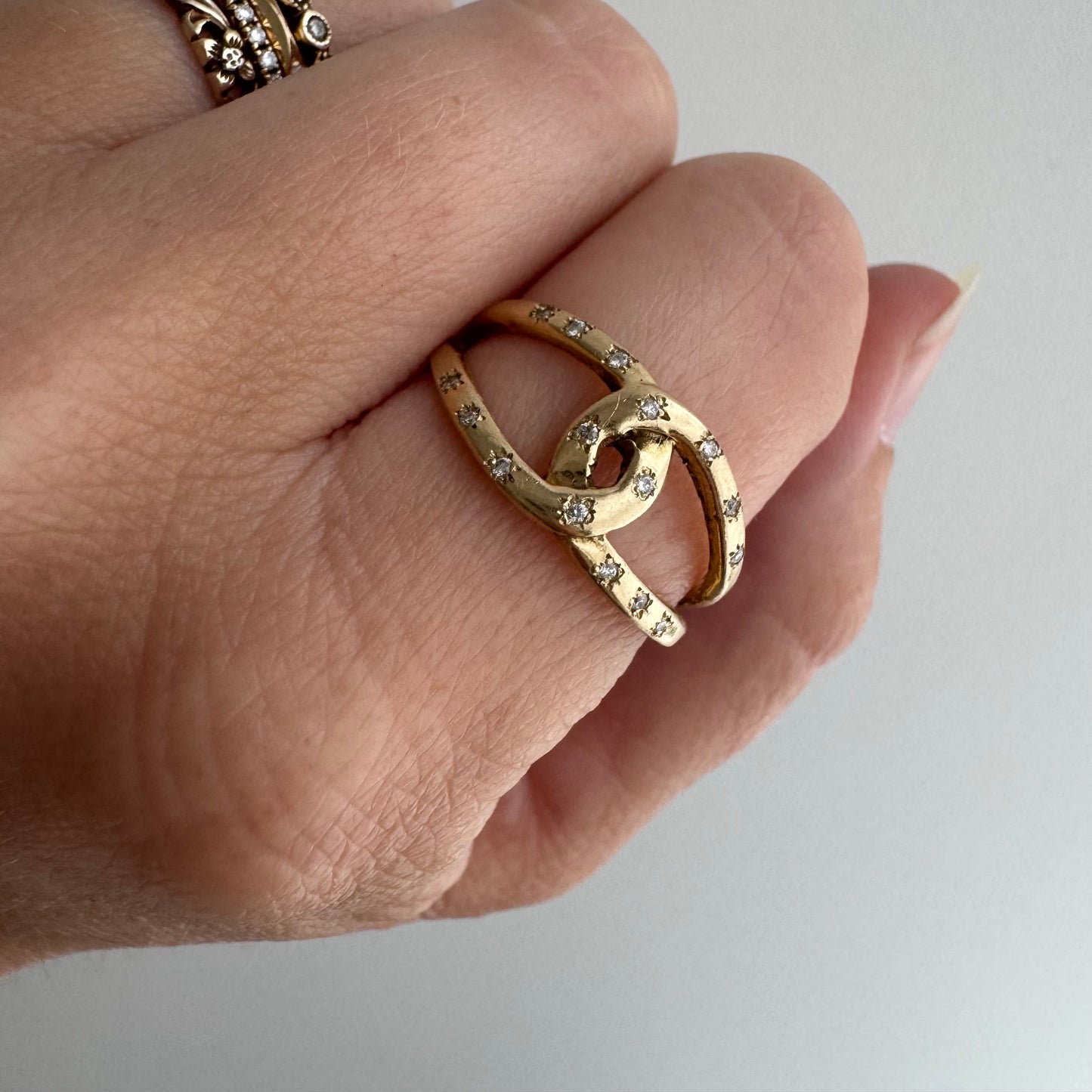 reimagined V I N T A G E // star story / 14k linked band with 16 new star-set diamonds / size 8-8.25